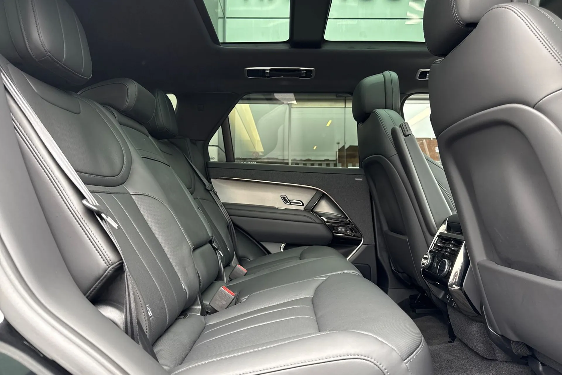 LAND ROVER RANGE ROVER SPORT thumbnail image number 46