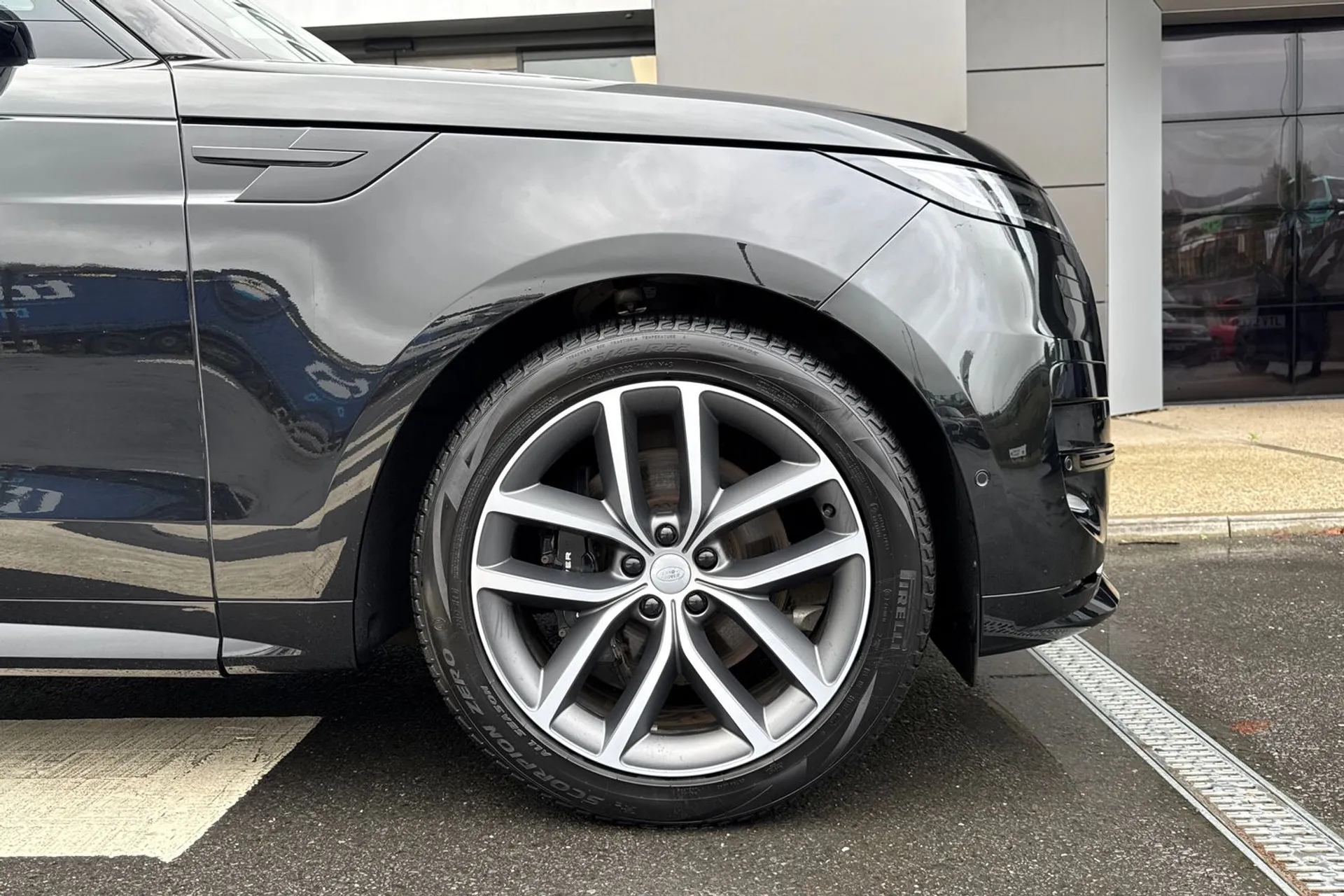 LAND ROVER RANGE ROVER SPORT thumbnail image number 19