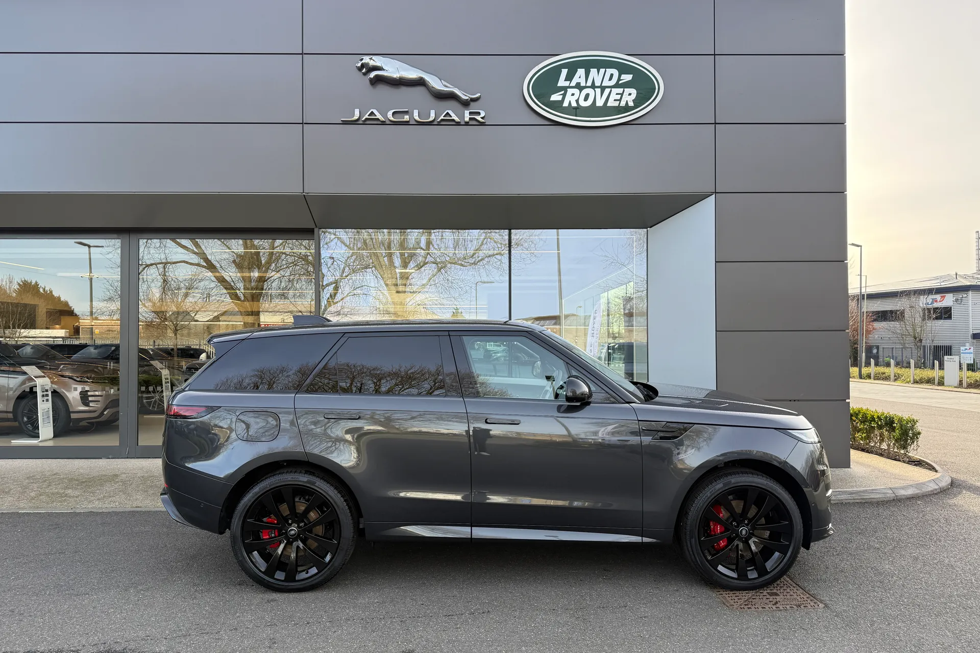 LAND ROVER RANGE ROVER SPORT thumbnail image number 5