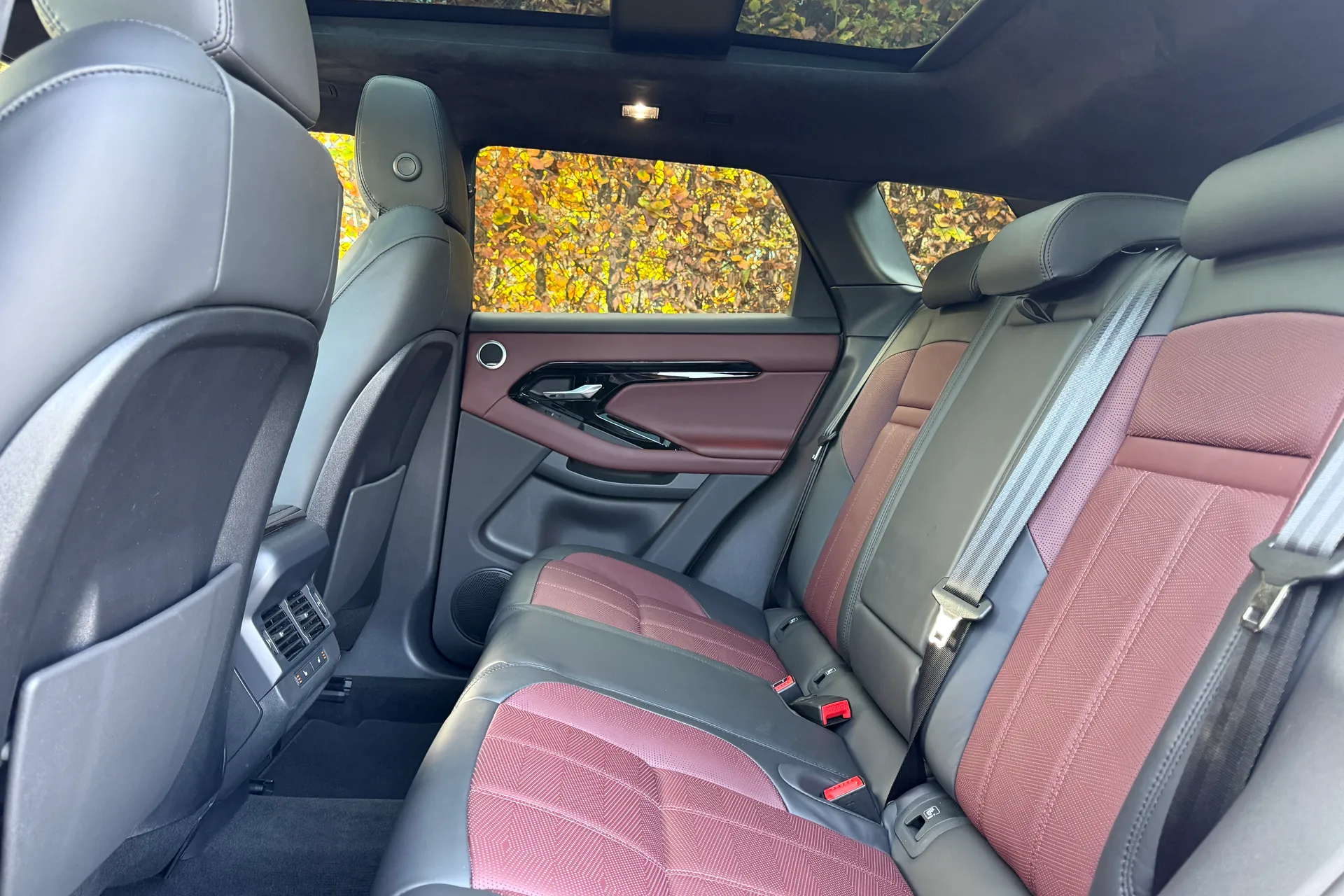 LAND ROVER RANGE ROVER EVOQUE thumbnail image number 48