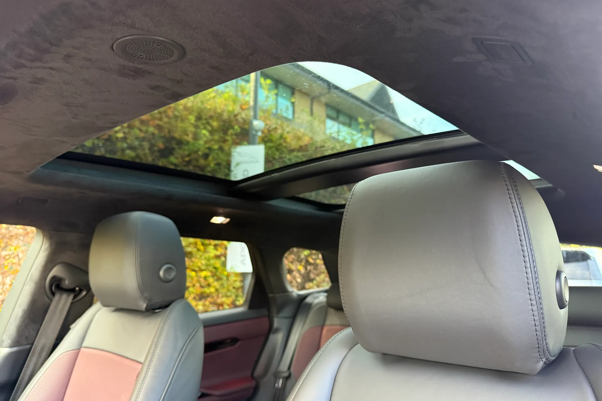 LAND ROVER RANGE ROVER EVOQUE thumbnail image number 6