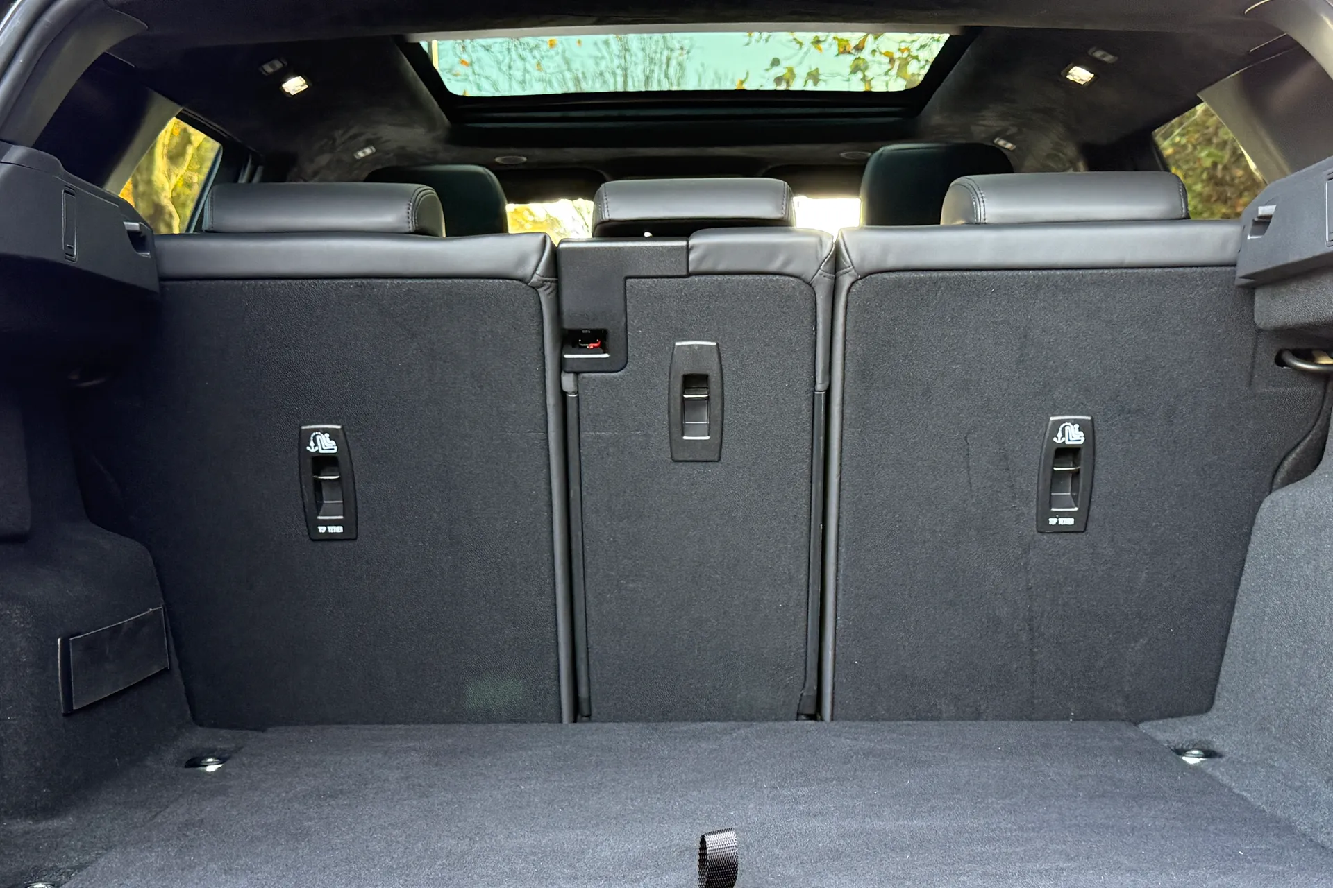 LAND ROVER RANGE ROVER EVOQUE thumbnail image number 41