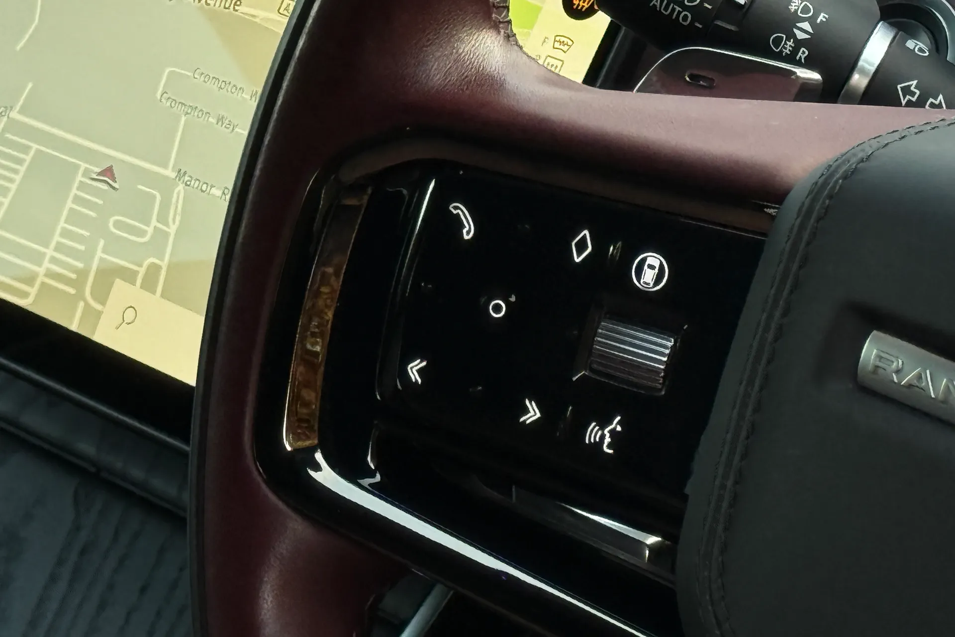 LAND ROVER RANGE ROVER EVOQUE thumbnail image number 54