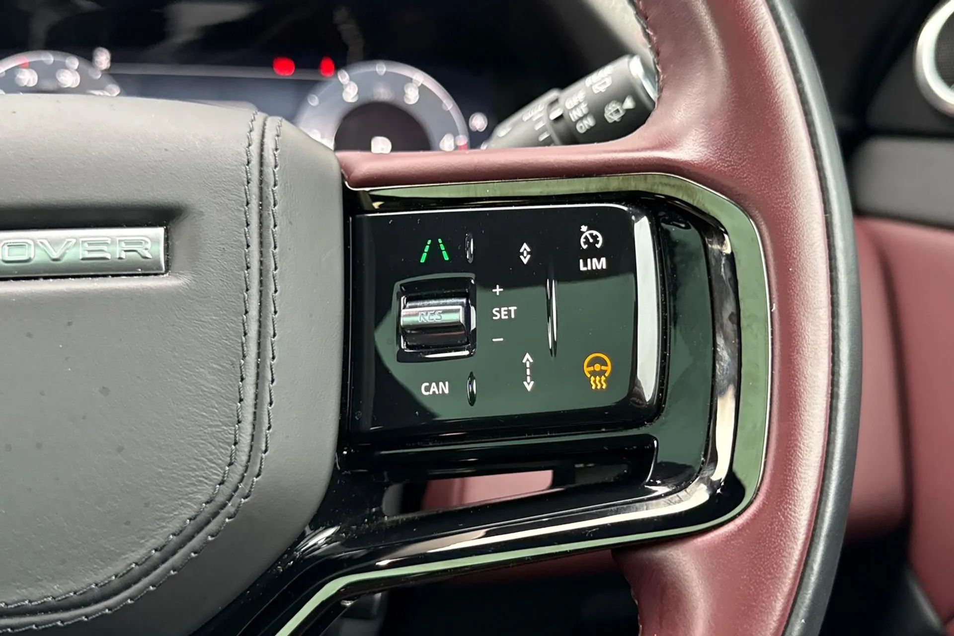 LAND ROVER RANGE ROVER EVOQUE thumbnail image number 32