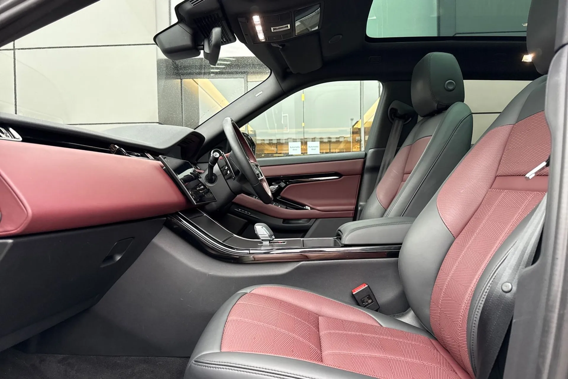 LAND ROVER RANGE ROVER EVOQUE thumbnail image number 49