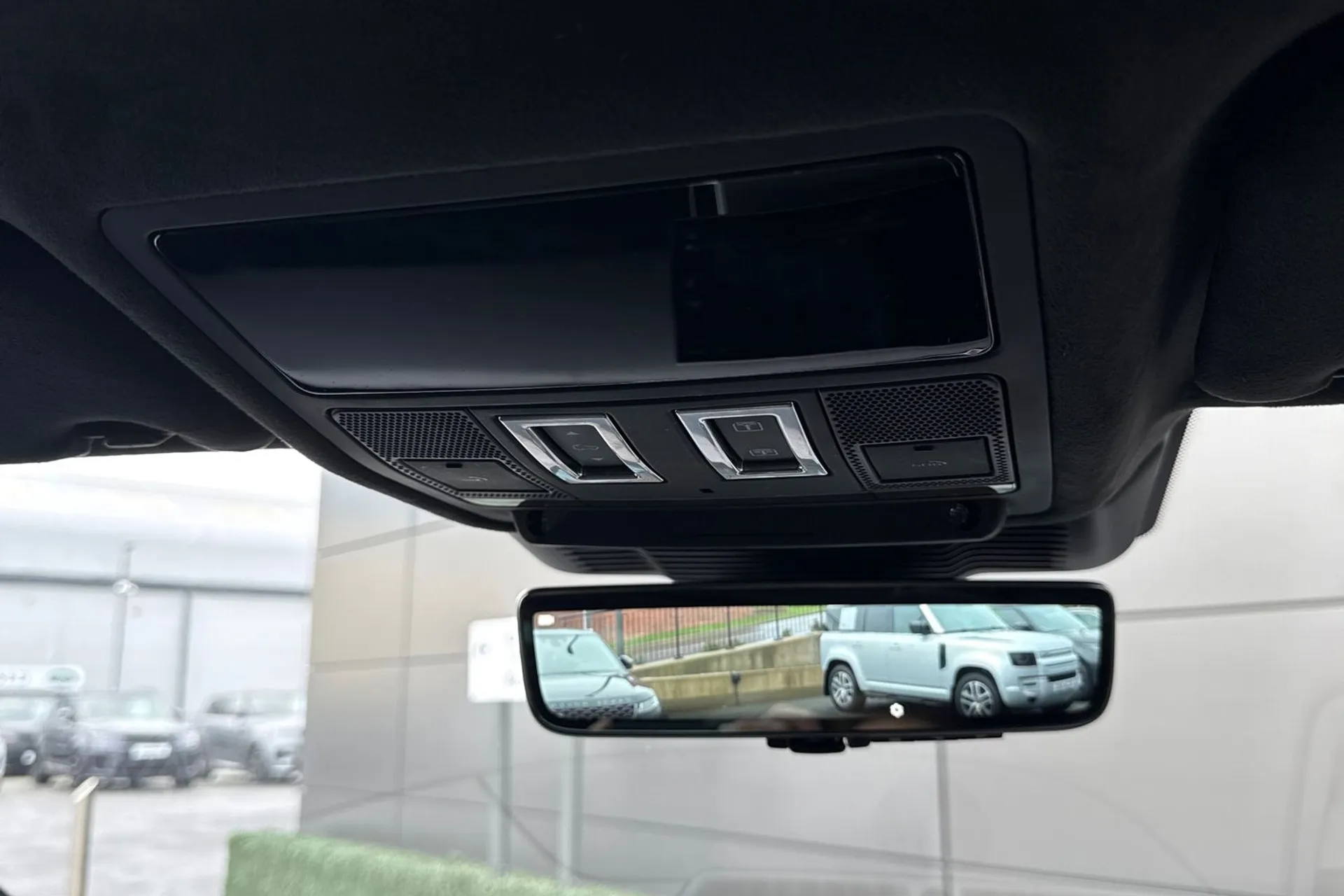 LAND ROVER RANGE ROVER EVOQUE thumbnail image number 25