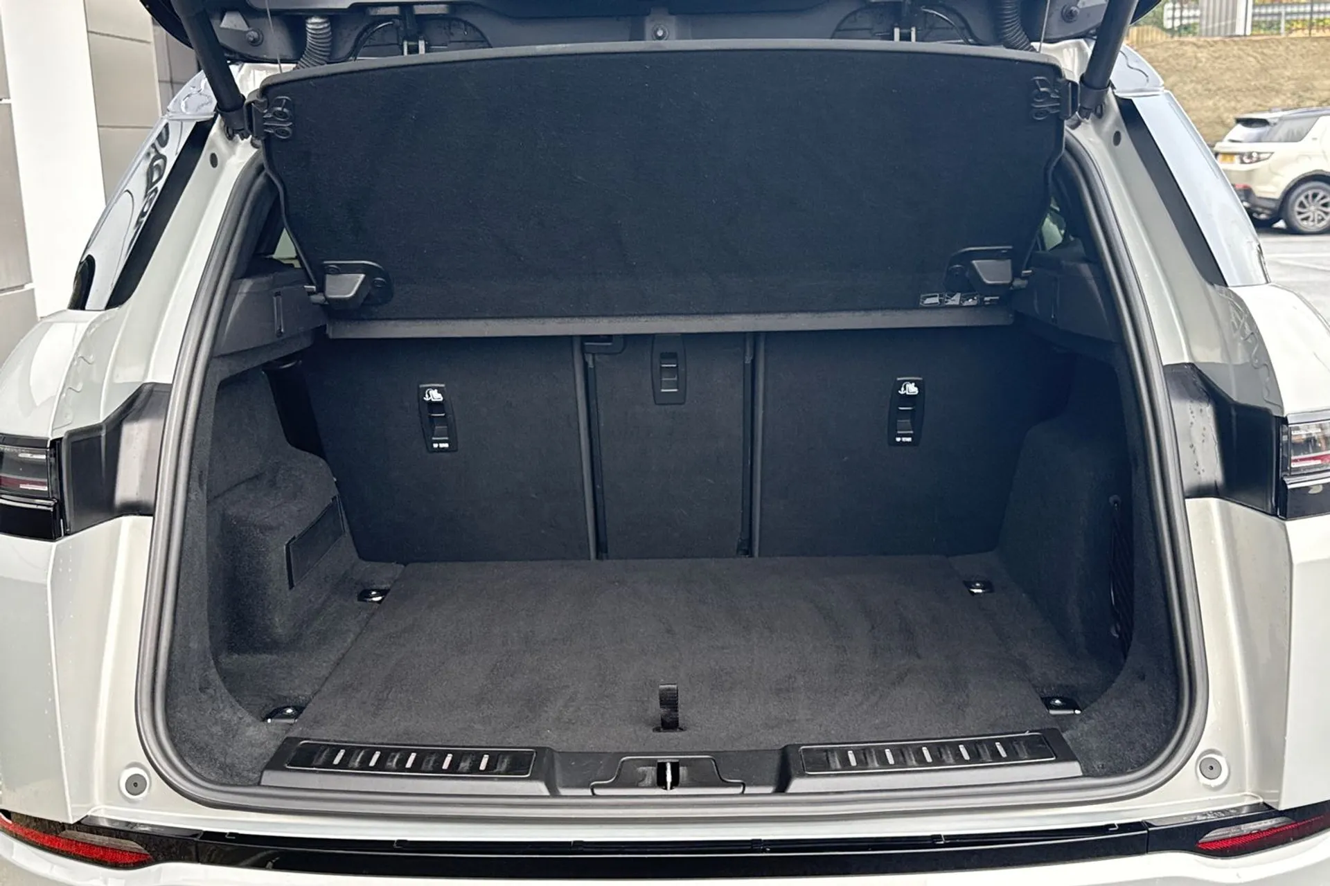 LAND ROVER RANGE ROVER EVOQUE thumbnail image number 48