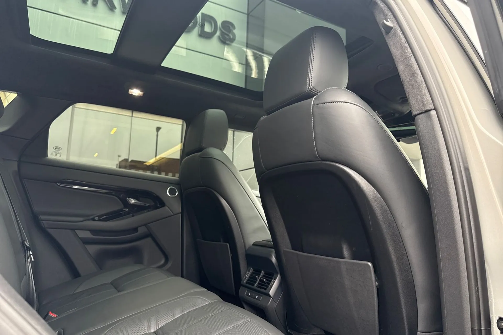 LAND ROVER RANGE ROVER EVOQUE thumbnail image number 51