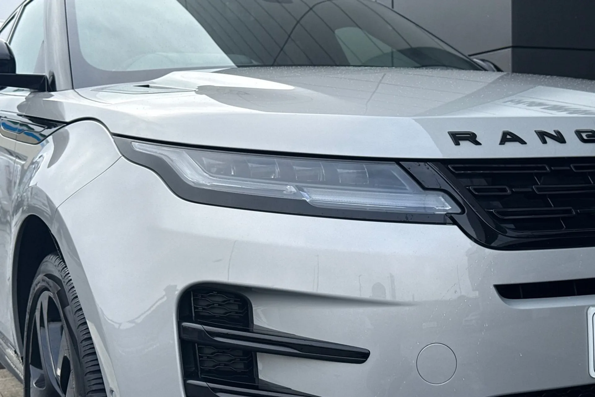 LAND ROVER RANGE ROVER EVOQUE thumbnail image number 24