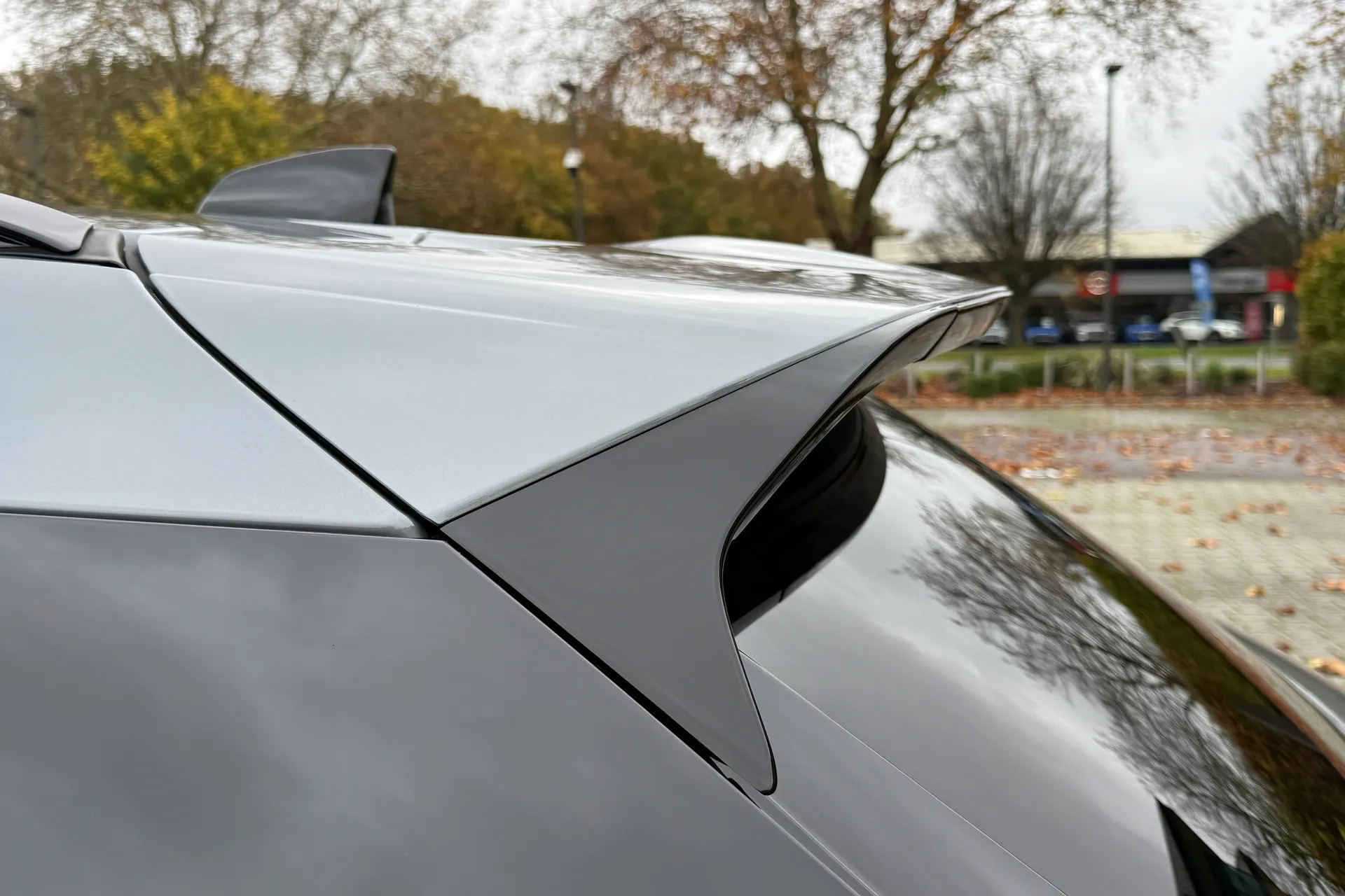 LAND ROVER RANGE ROVER VELAR thumbnail image number 18