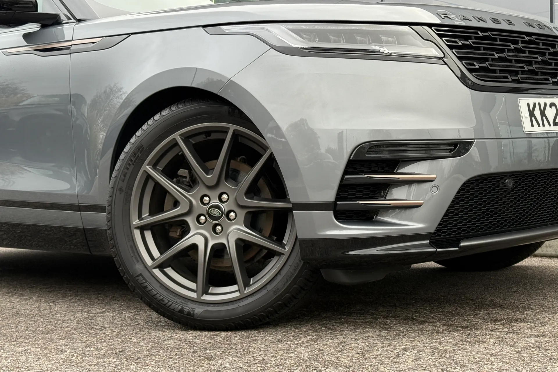 LAND ROVER RANGE ROVER VELAR thumbnail image number 10