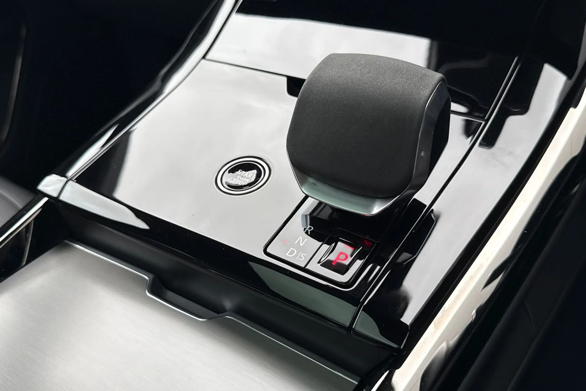 LAND ROVER RANGE ROVER SPORT thumbnail image number 60