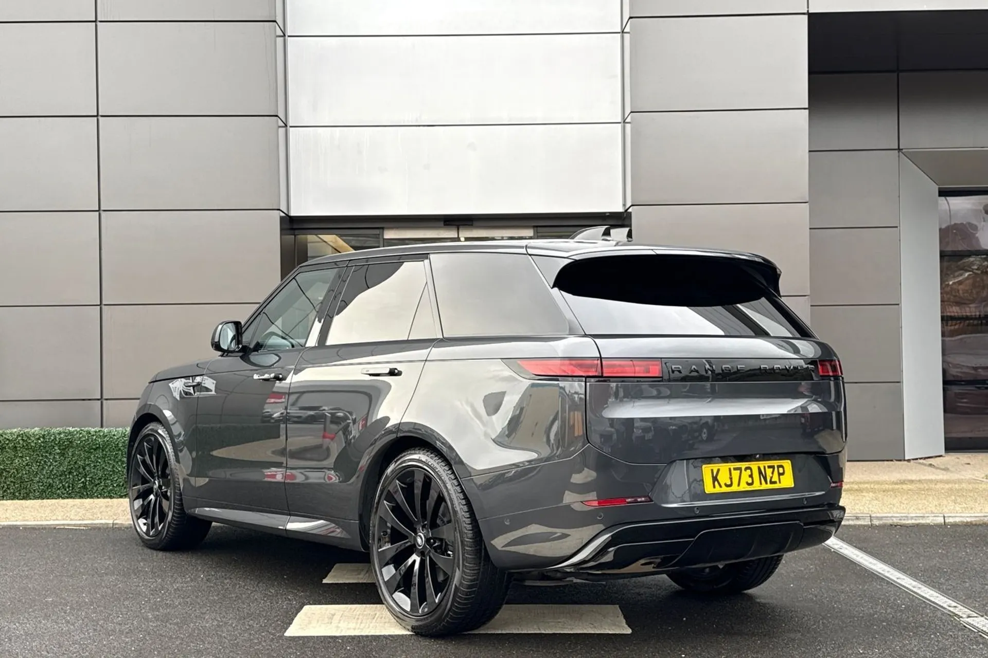 LAND ROVER RANGE ROVER SPORT thumbnail image number 16