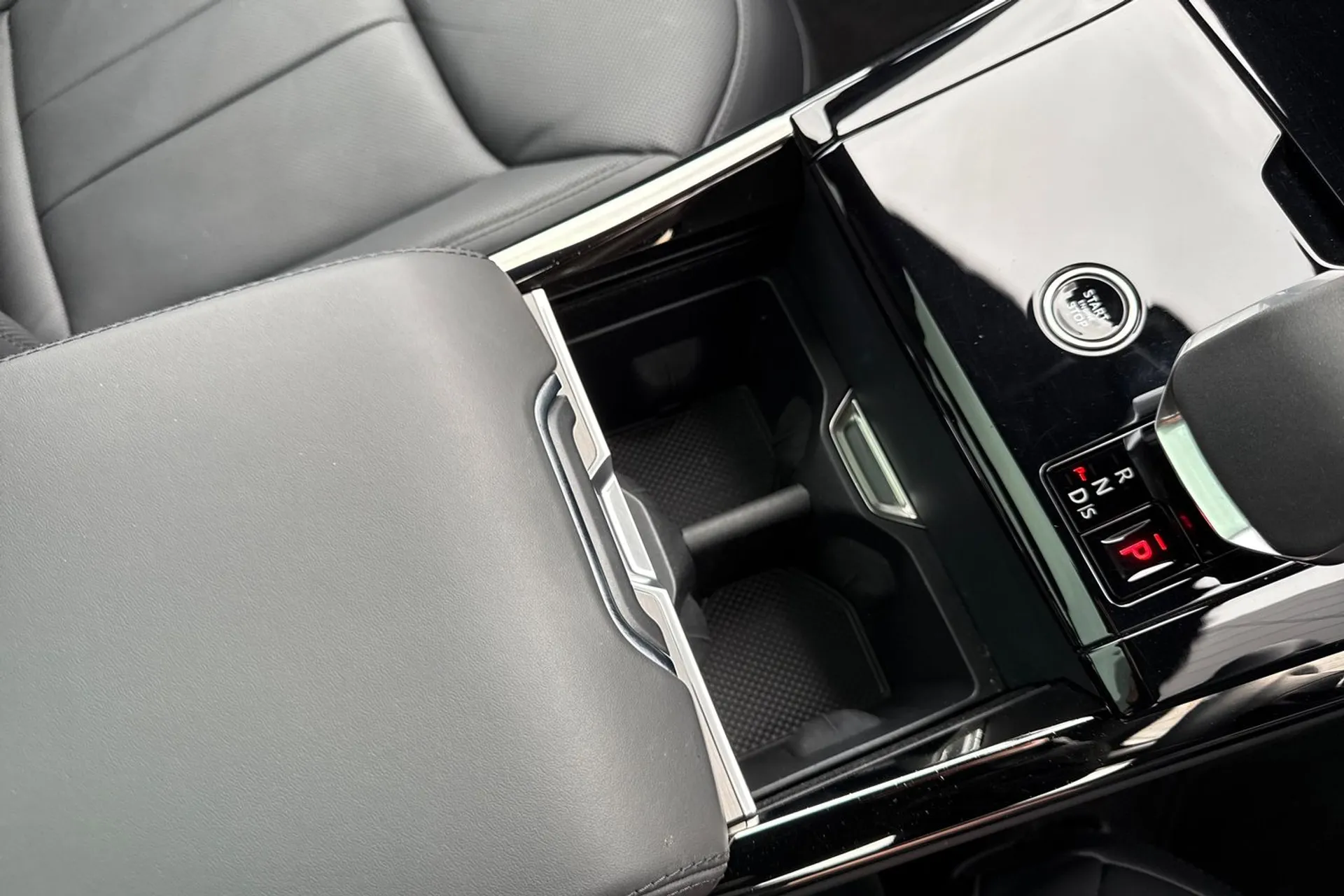 LAND ROVER RANGE ROVER SPORT thumbnail image number 59