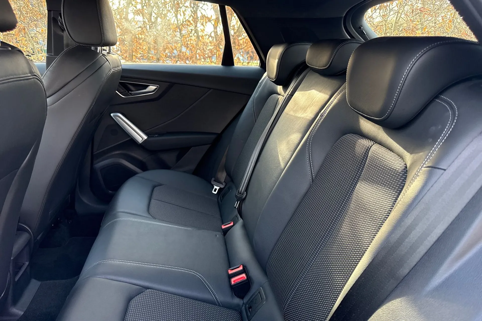 Audi Q2 thumbnail image number 36