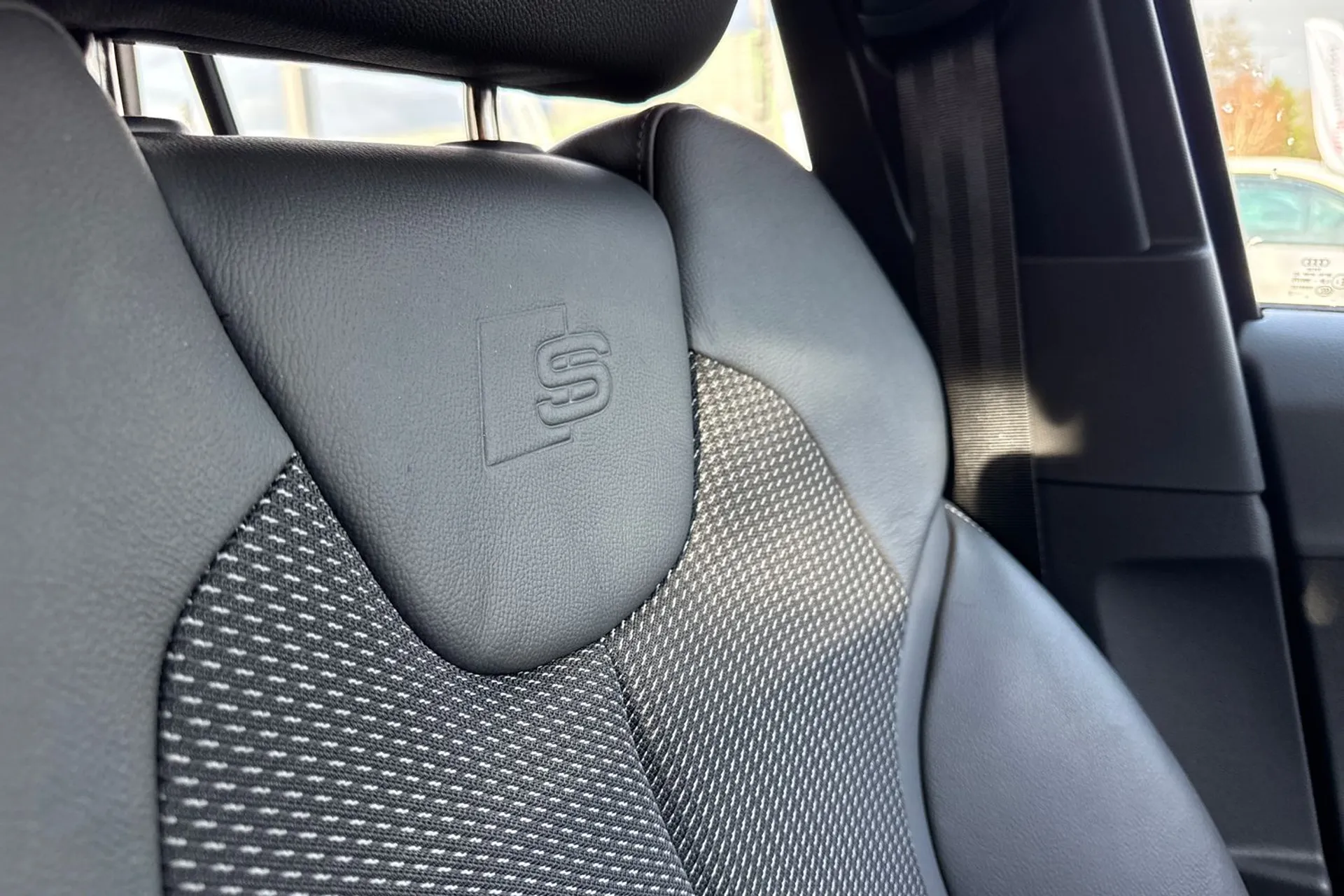 Audi Q2 thumbnail image number 47