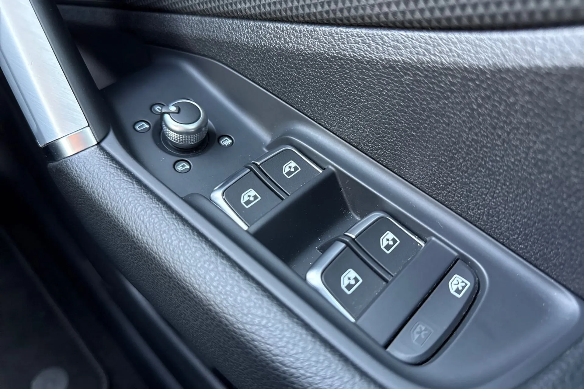 Audi Q2 thumbnail image number 44