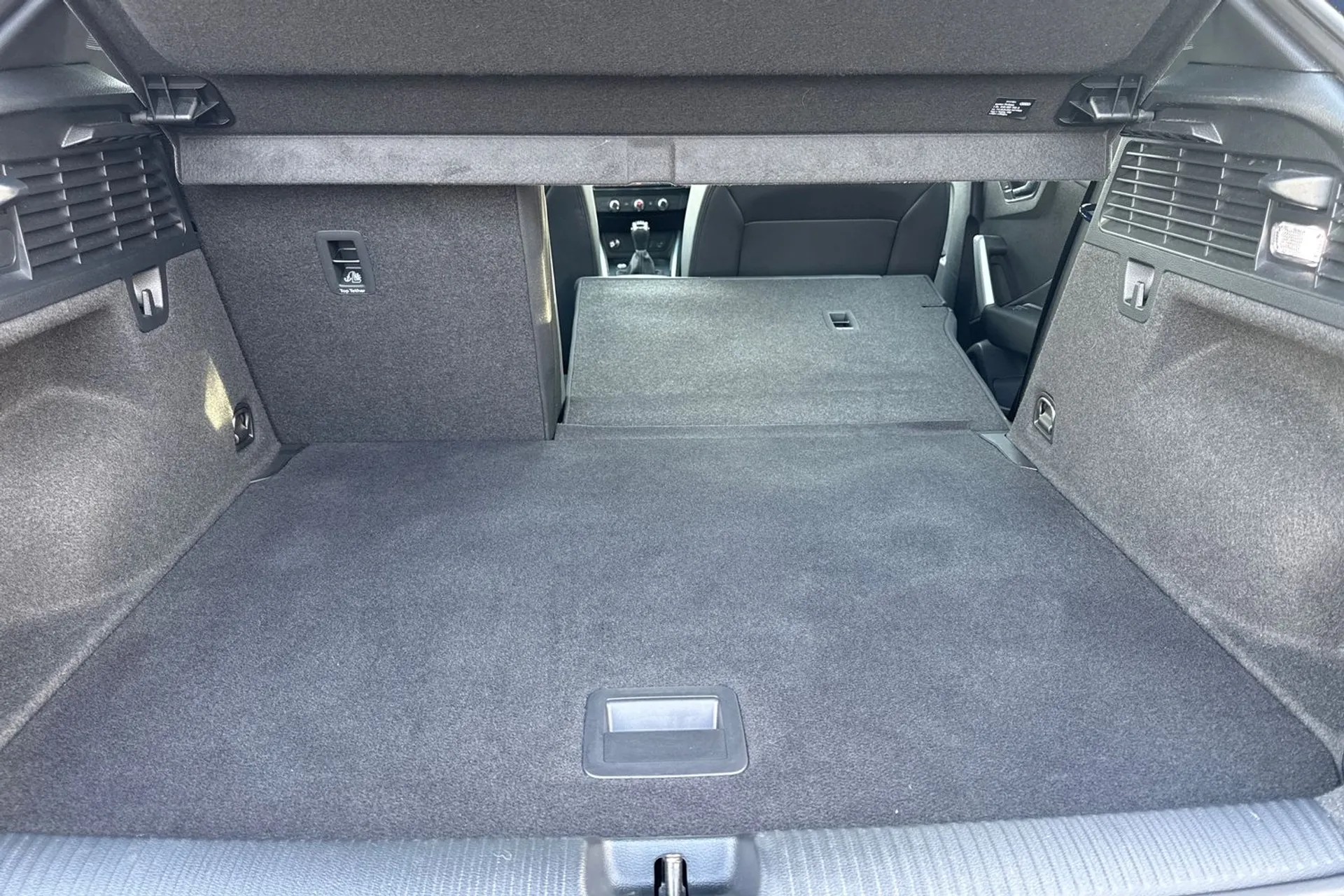 Audi Q2 thumbnail image number 20