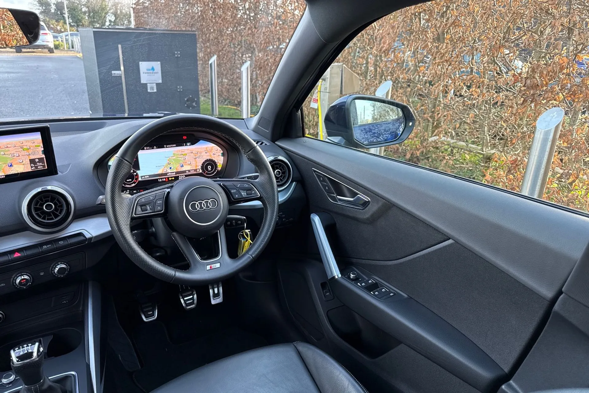 Audi Q2 thumbnail image number 40