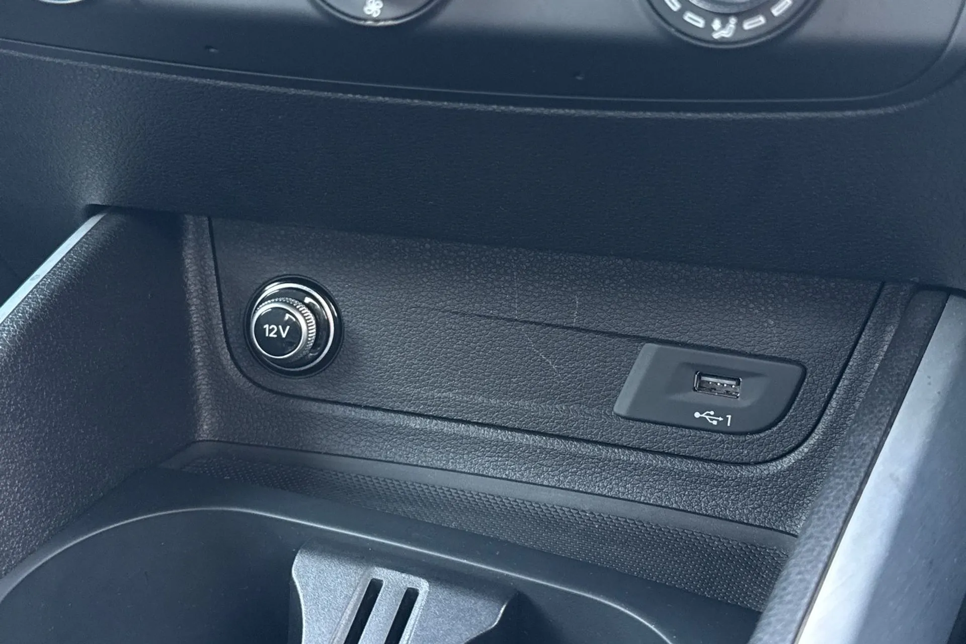 Audi Q2 thumbnail image number 46