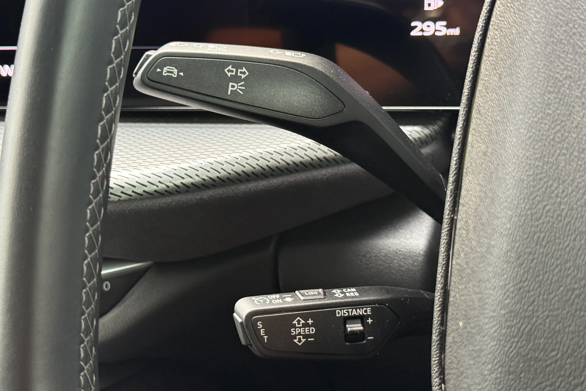 Audi Q5 thumbnail image number 11