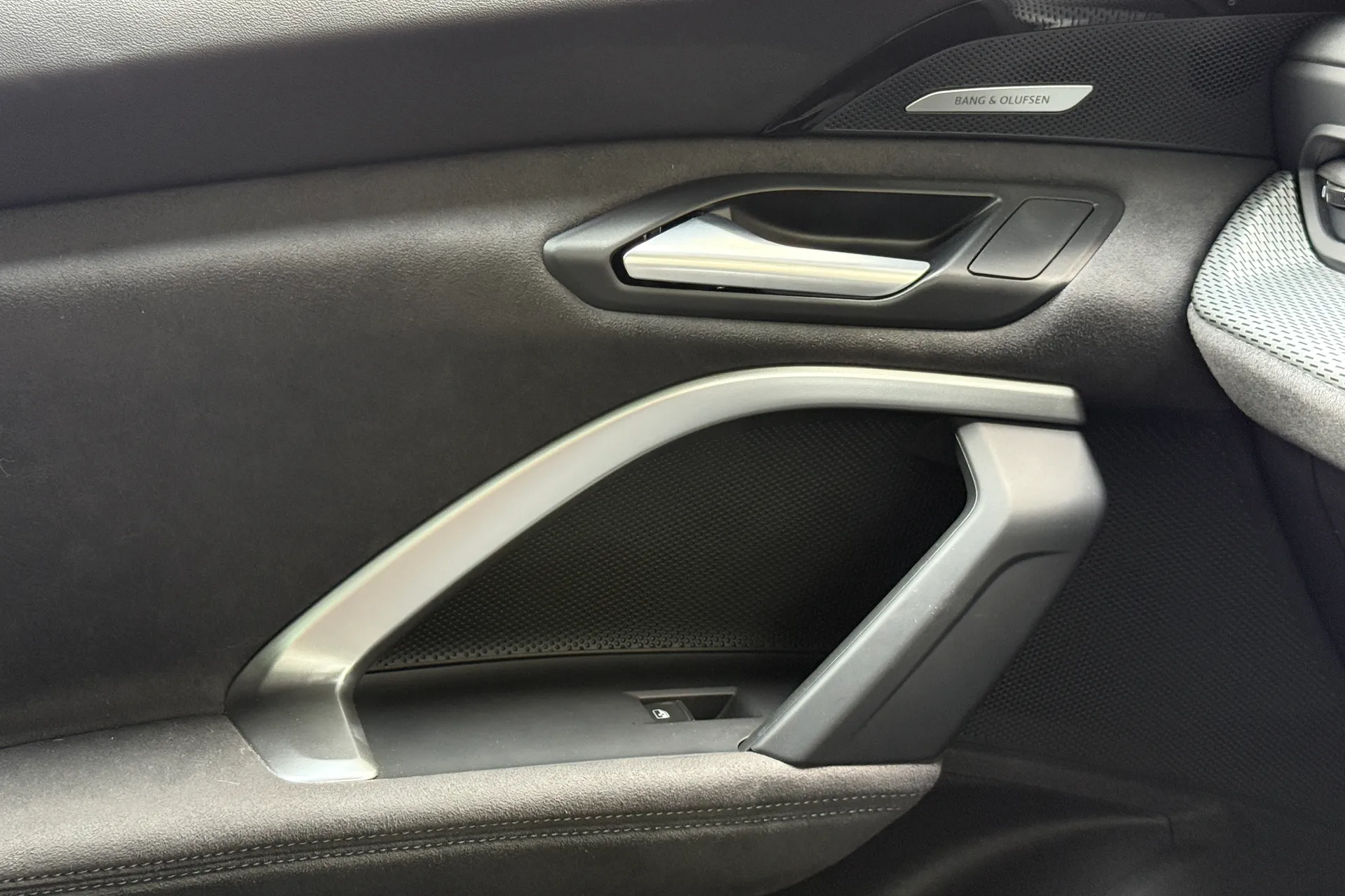 Audi Q5 thumbnail image number 23