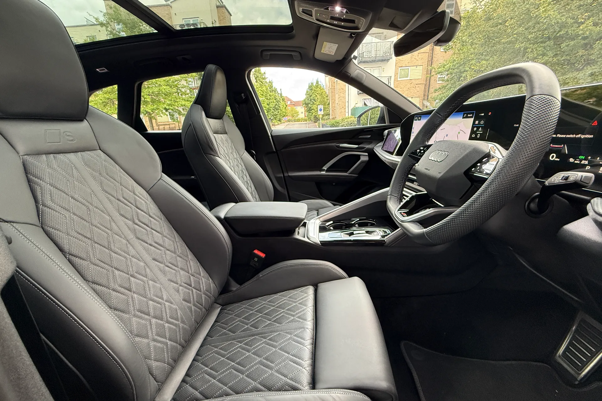 Audi Q5 thumbnail image number 24