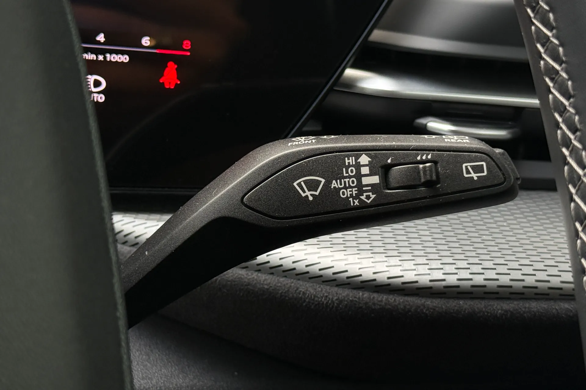 Audi Q5 thumbnail image number 10