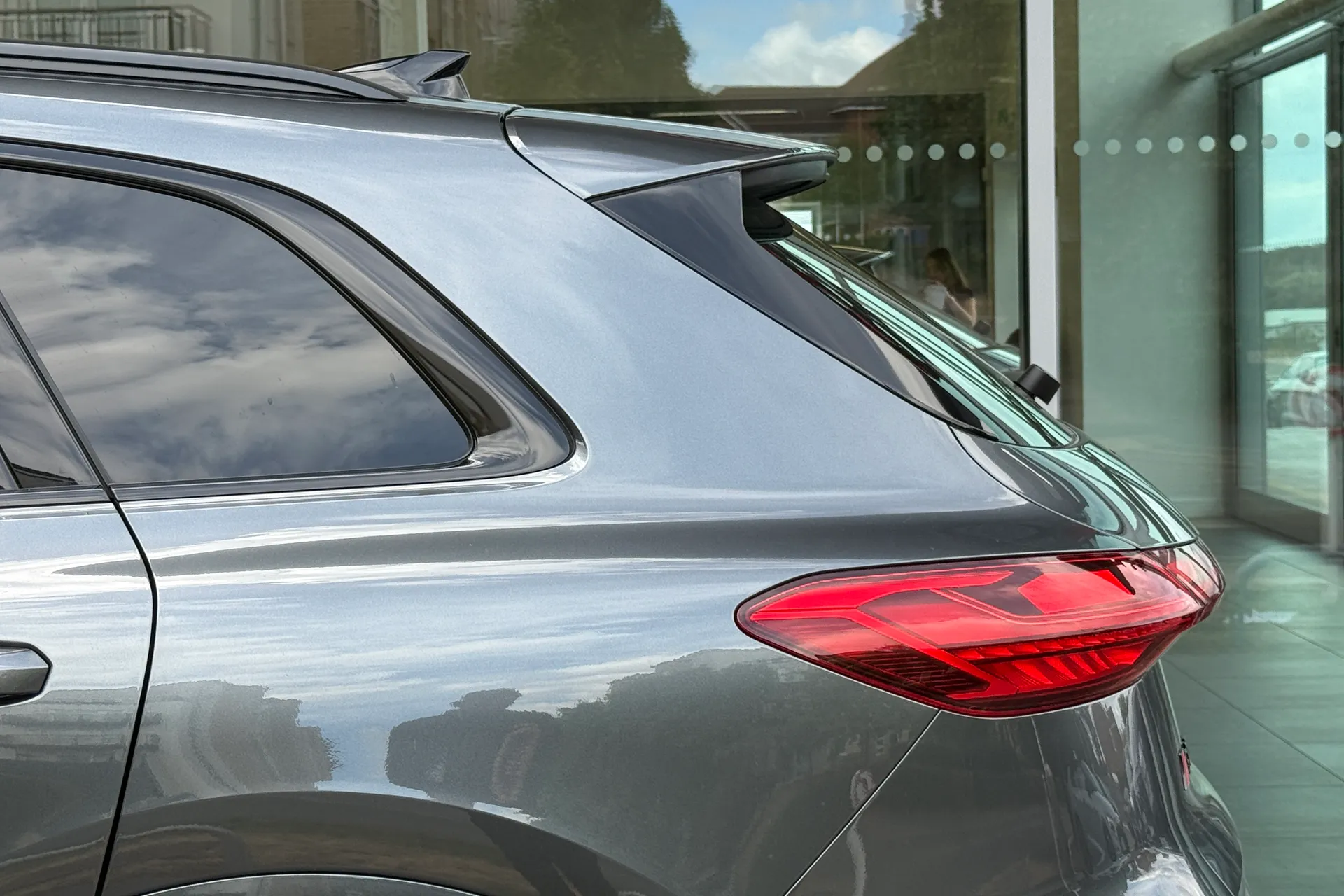 Audi Q5 thumbnail image number 43
