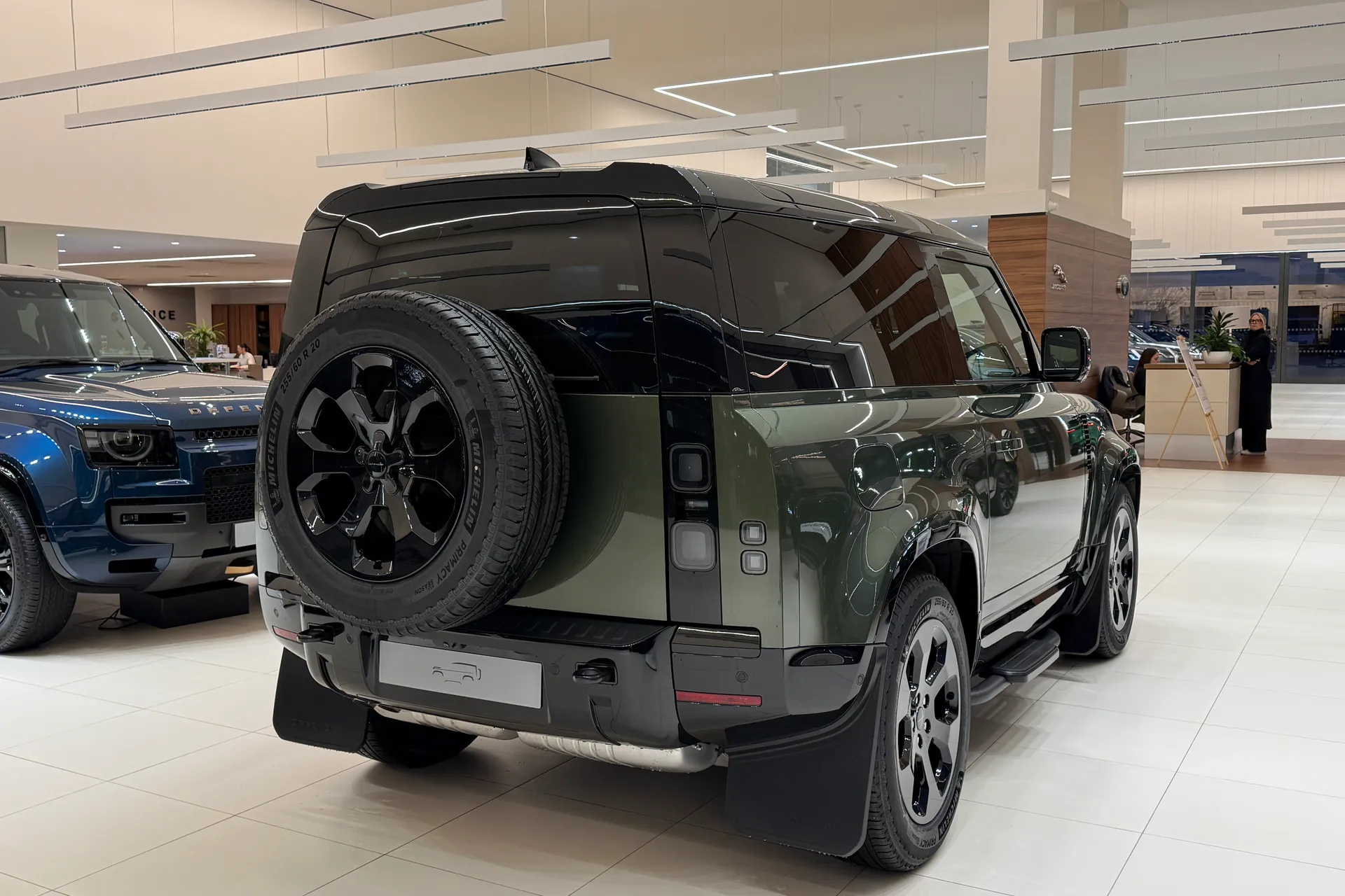 LAND ROVER Defender 90 thumbnail image number 12