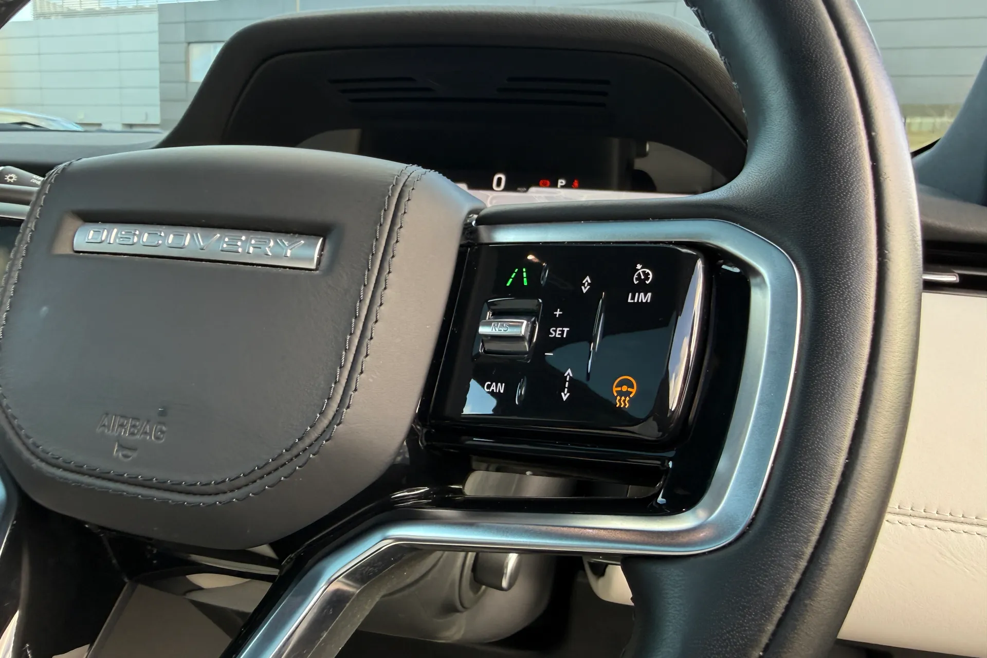 LAND ROVER DISCOVERY SPORT thumbnail image number 49