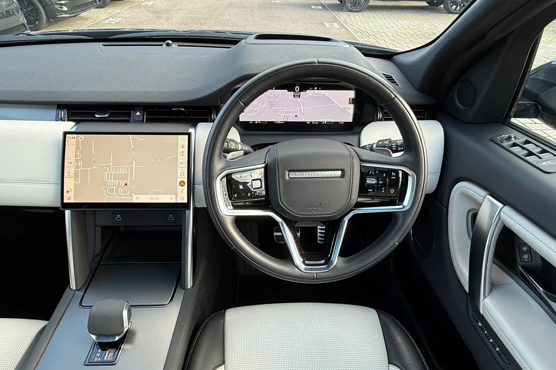 LAND ROVER DISCOVERY SPORT thumbnail image number 26