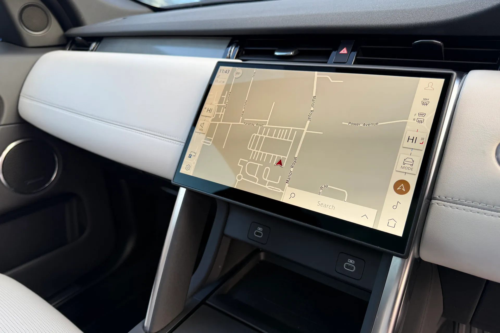 LAND ROVER DISCOVERY SPORT thumbnail image number 5