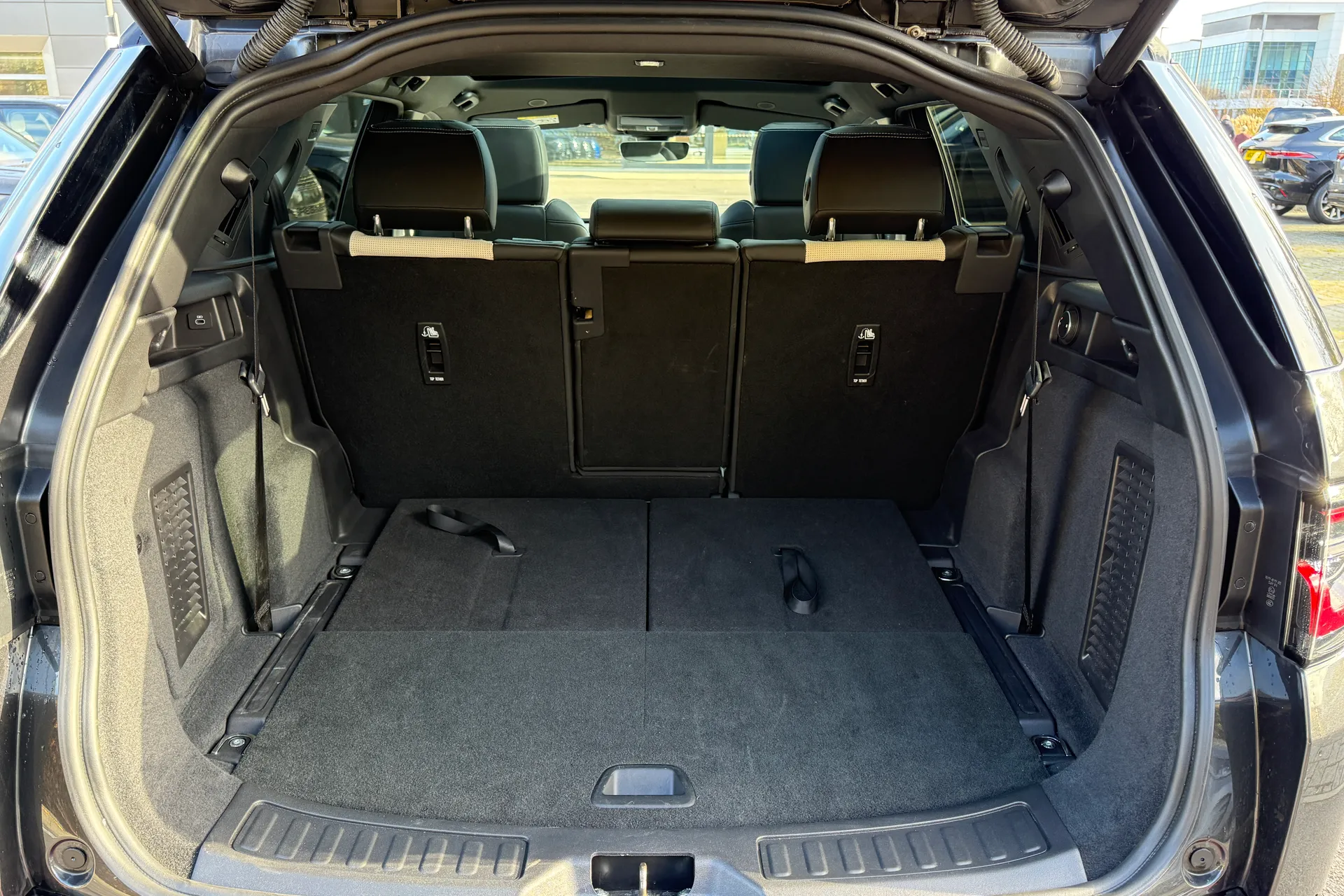 LAND ROVER DISCOVERY SPORT thumbnail image number 31