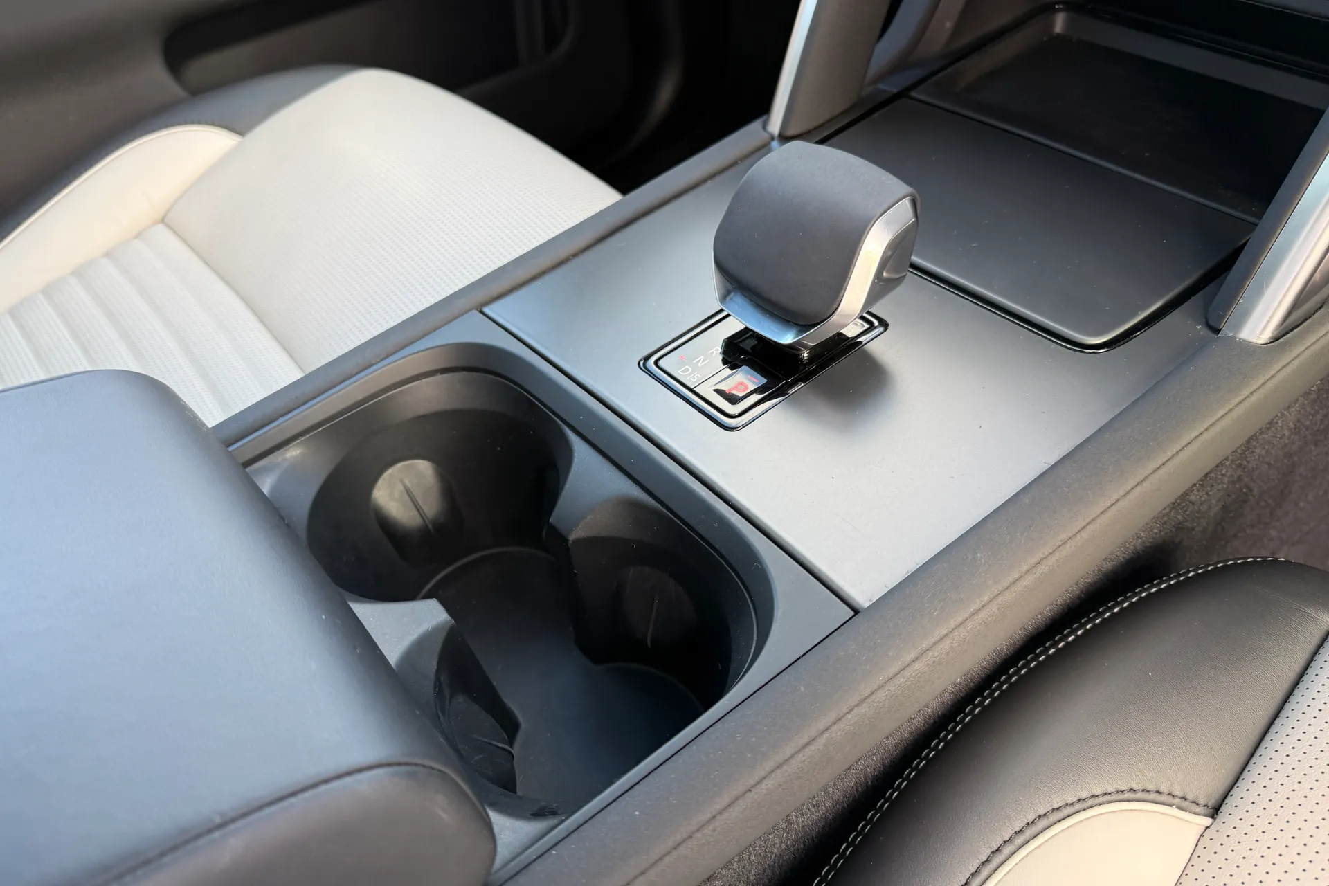 LAND ROVER DISCOVERY SPORT thumbnail image number 24