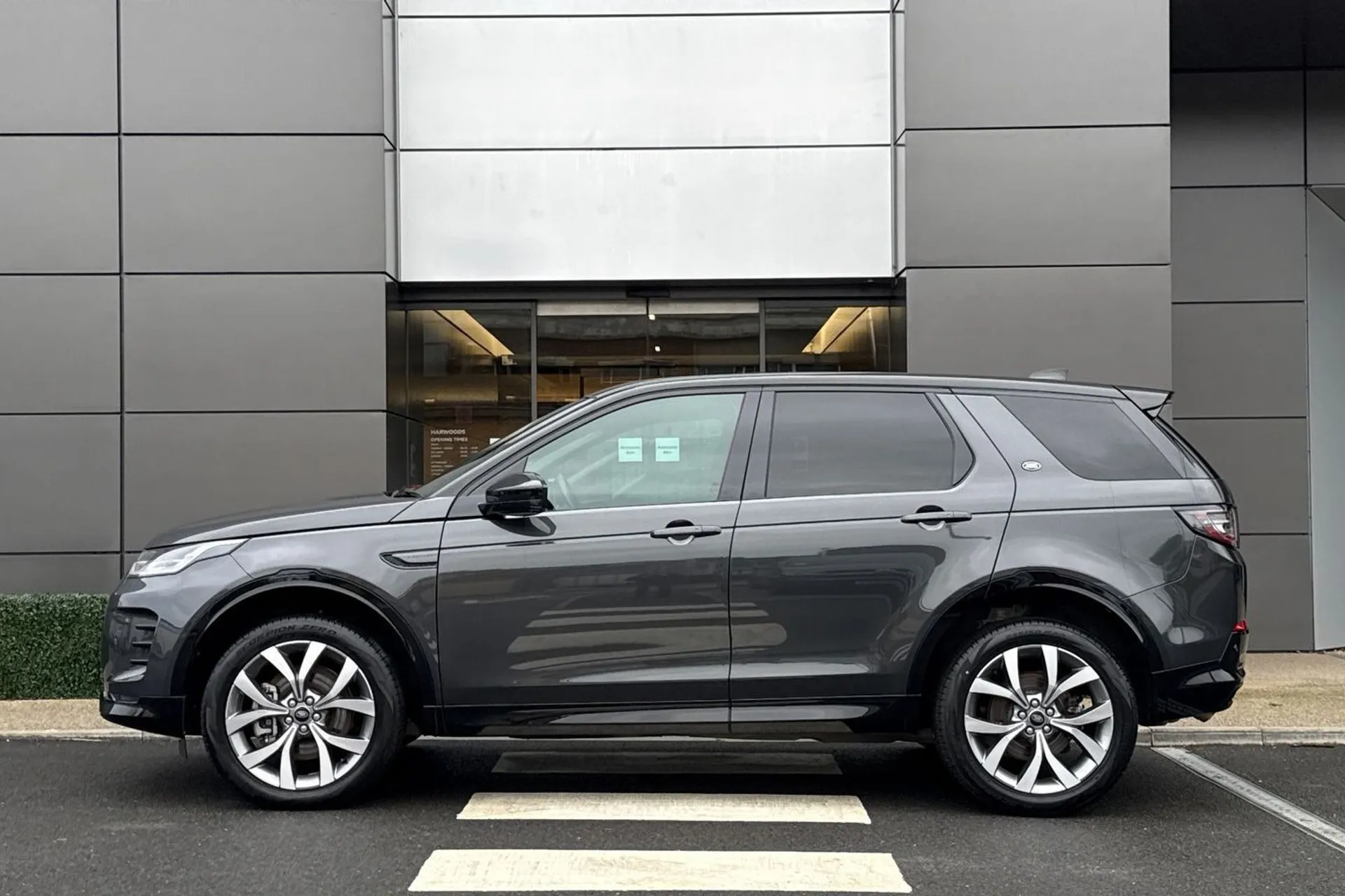 LAND ROVER DISCOVERY SPORT thumbnail image number 6