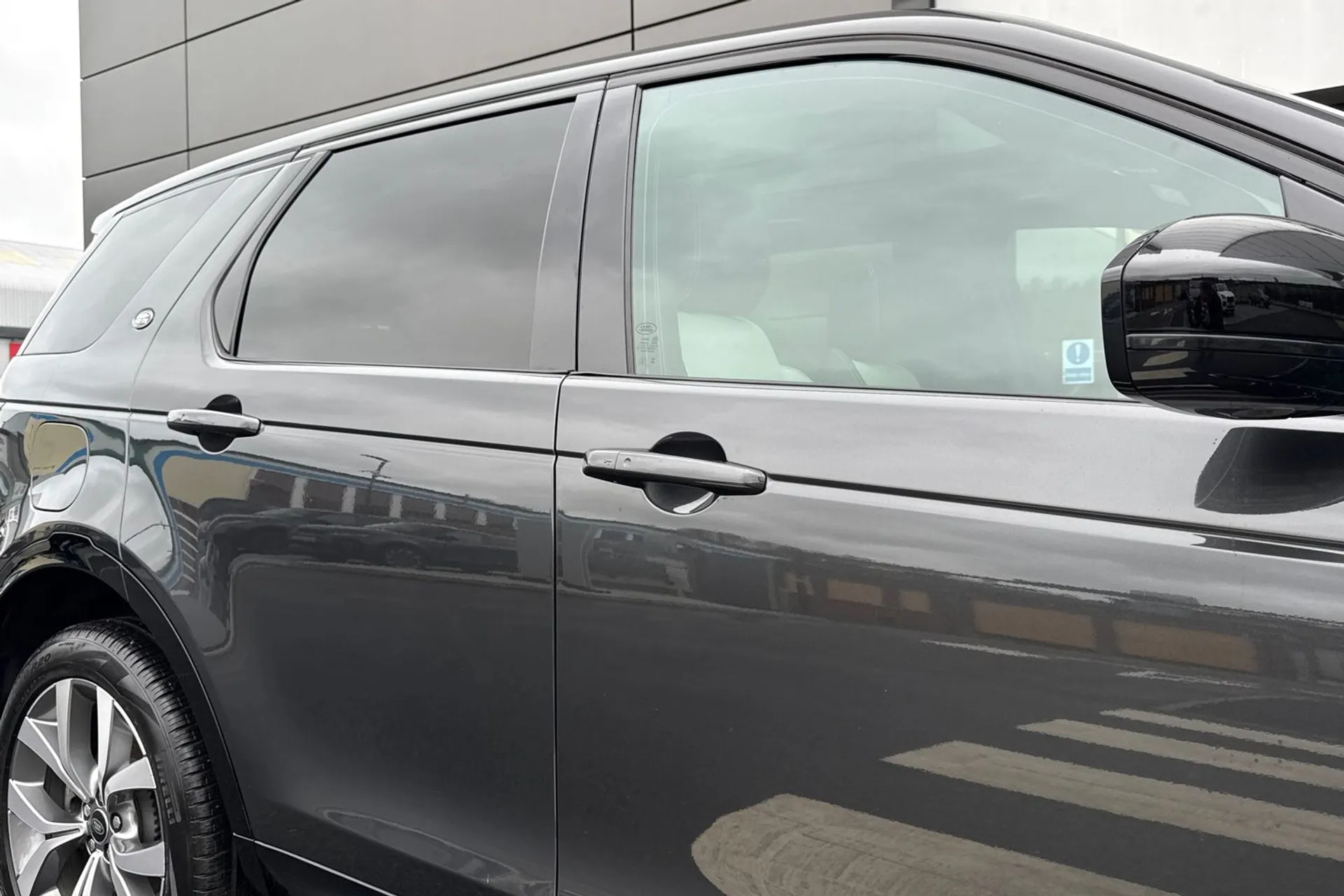 LAND ROVER DISCOVERY SPORT thumbnail image number 30