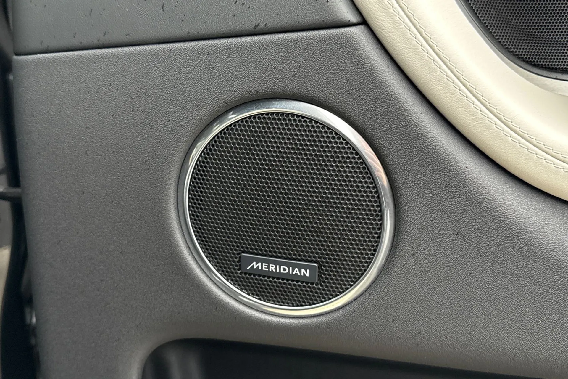 LAND ROVER DISCOVERY SPORT thumbnail image number 28