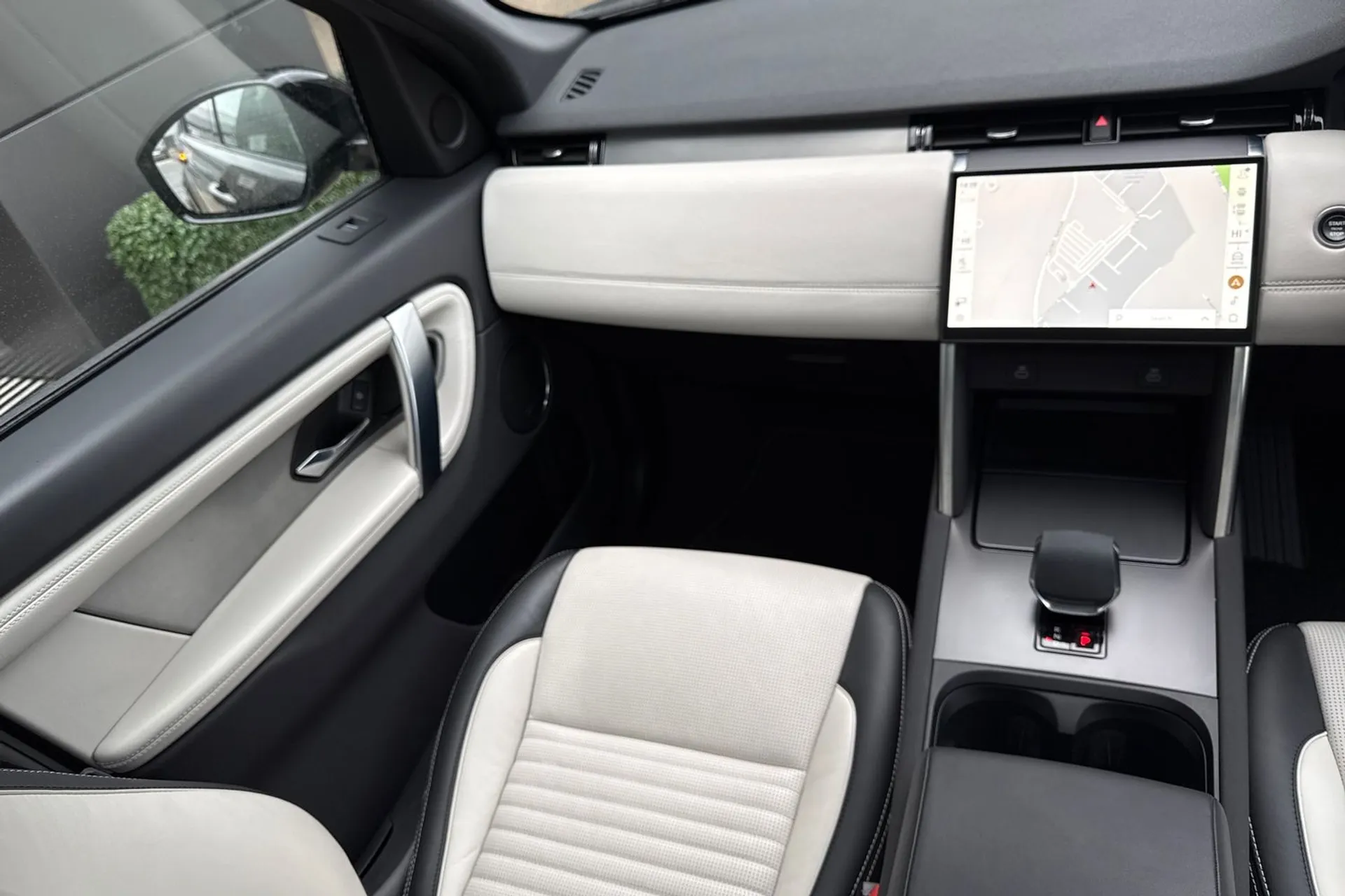 LAND ROVER DISCOVERY SPORT thumbnail image number 54