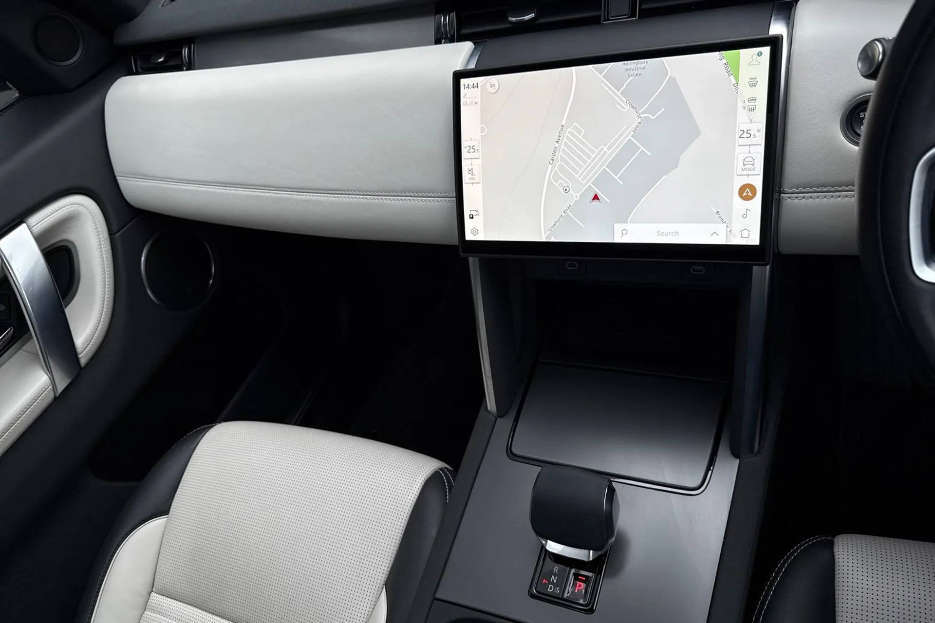 LAND ROVER DISCOVERY SPORT thumbnail image number 38