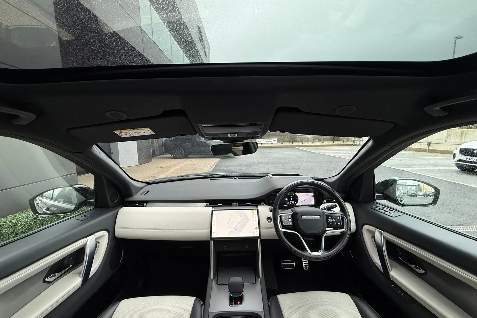 LAND ROVER DISCOVERY SPORT thumbnail image number 3