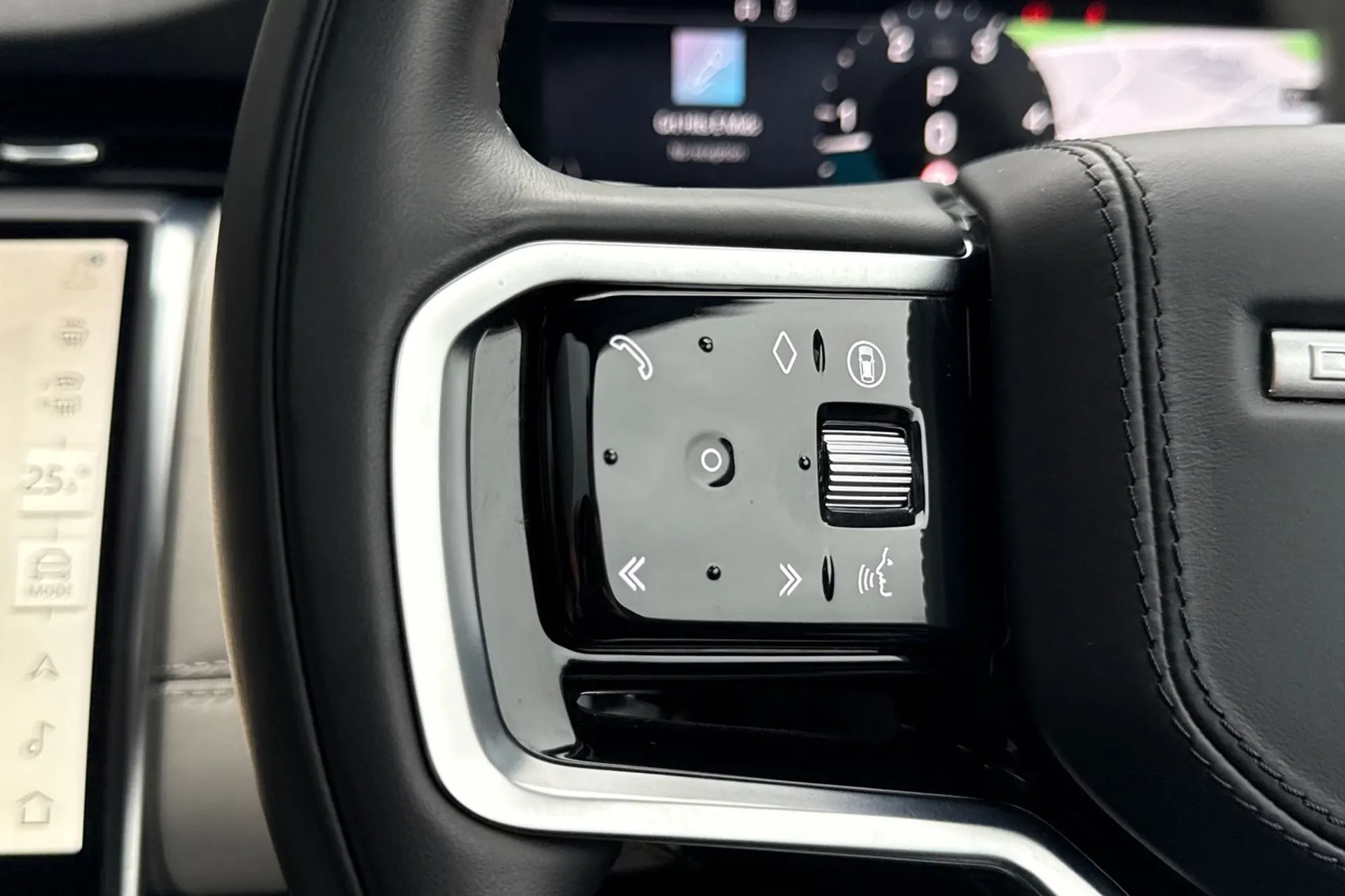 LAND ROVER DISCOVERY SPORT thumbnail image number 39