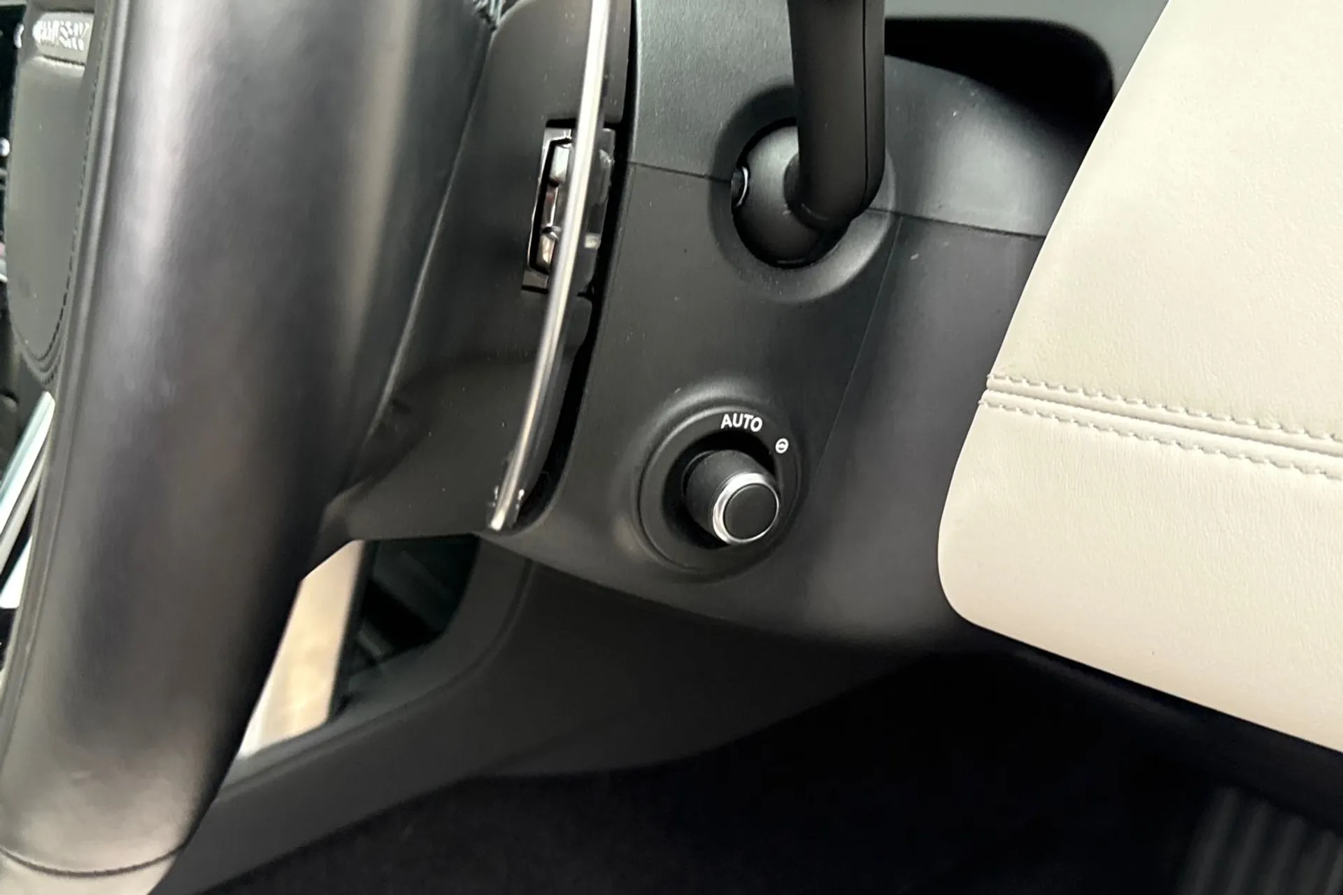 LAND ROVER DISCOVERY SPORT thumbnail image number 25