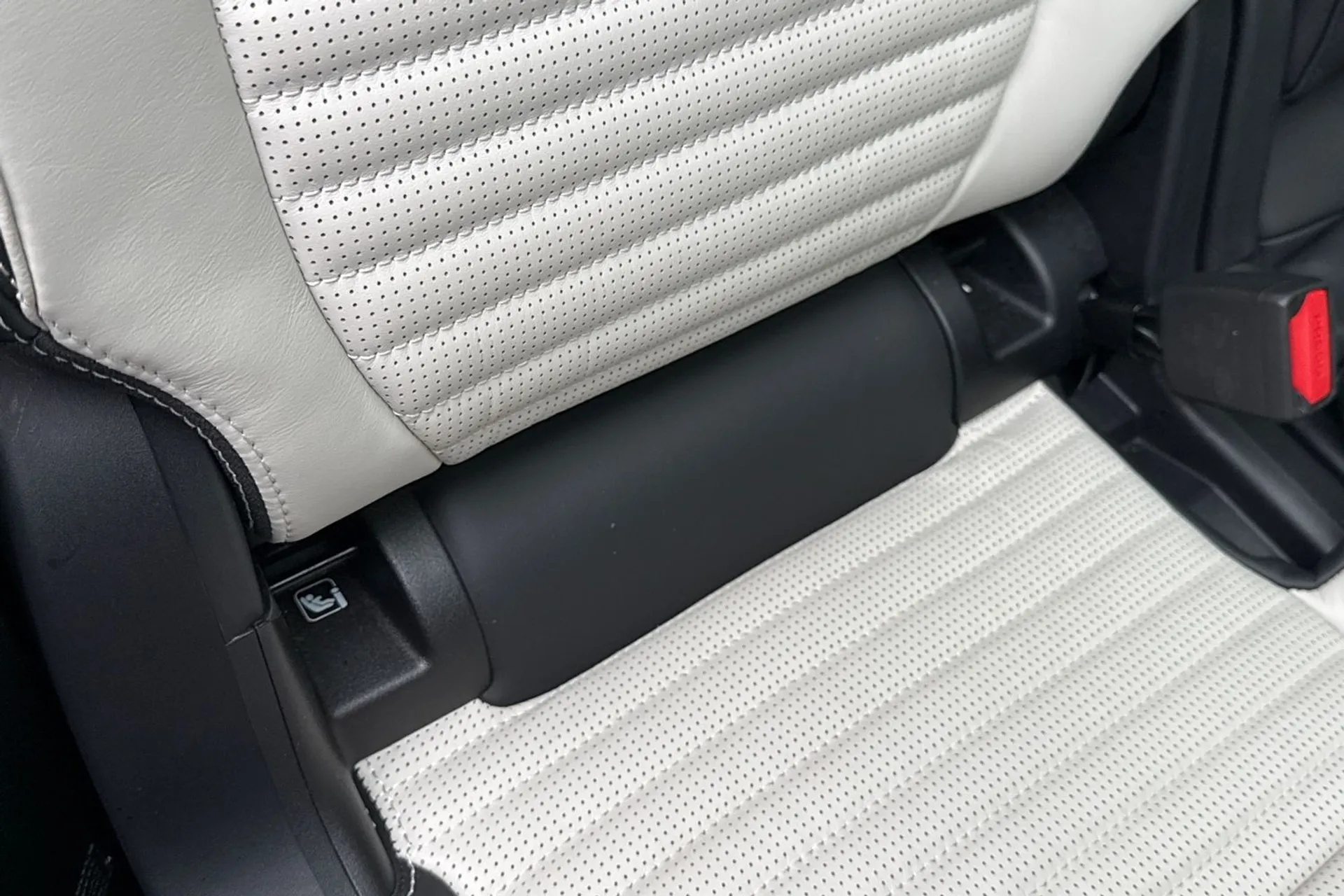 LAND ROVER DISCOVERY SPORT thumbnail image number 51