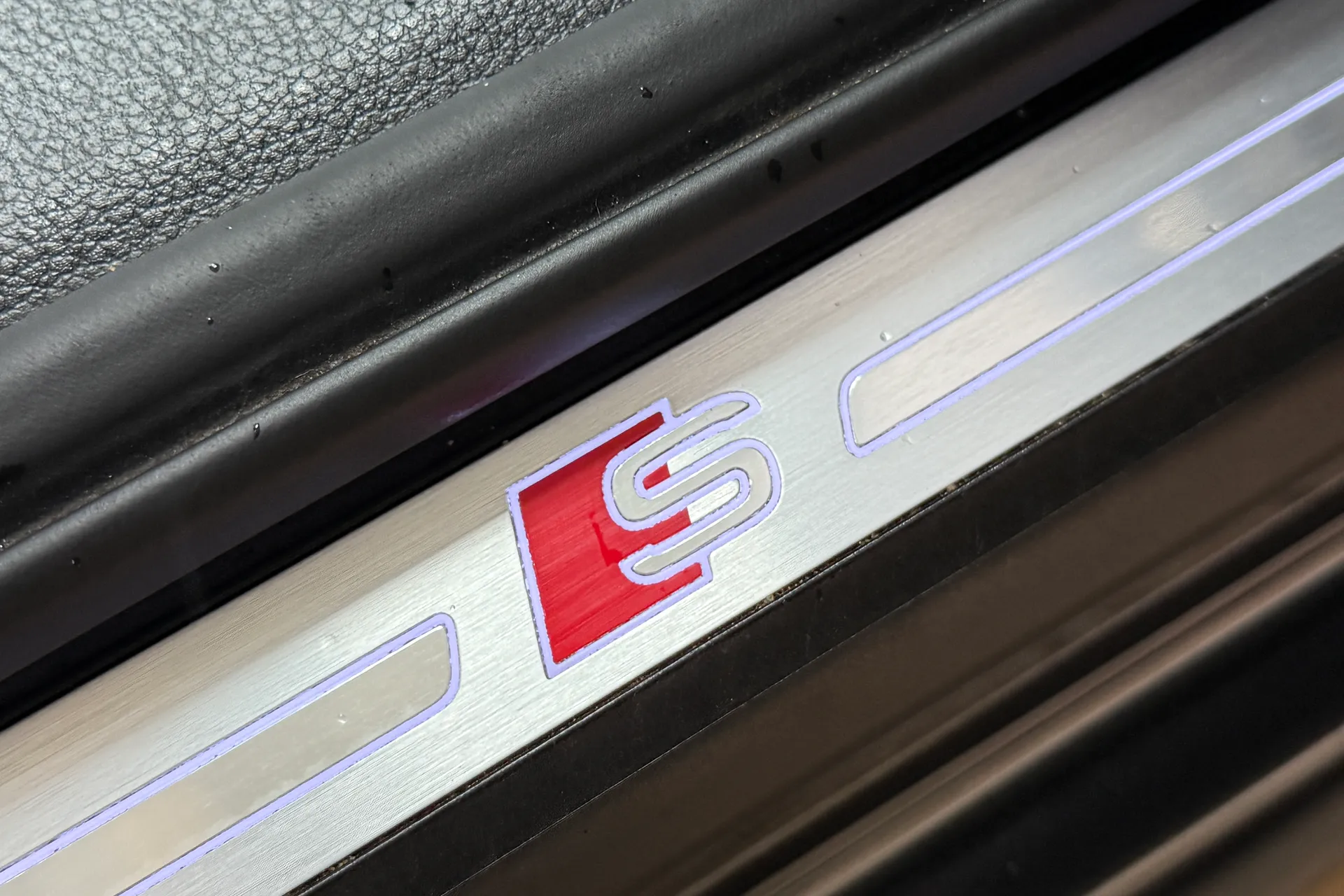 Audi Q3 thumbnail image number 30