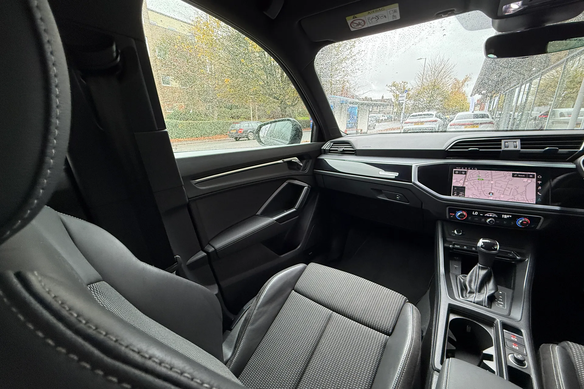 Audi Q3 thumbnail image number 42