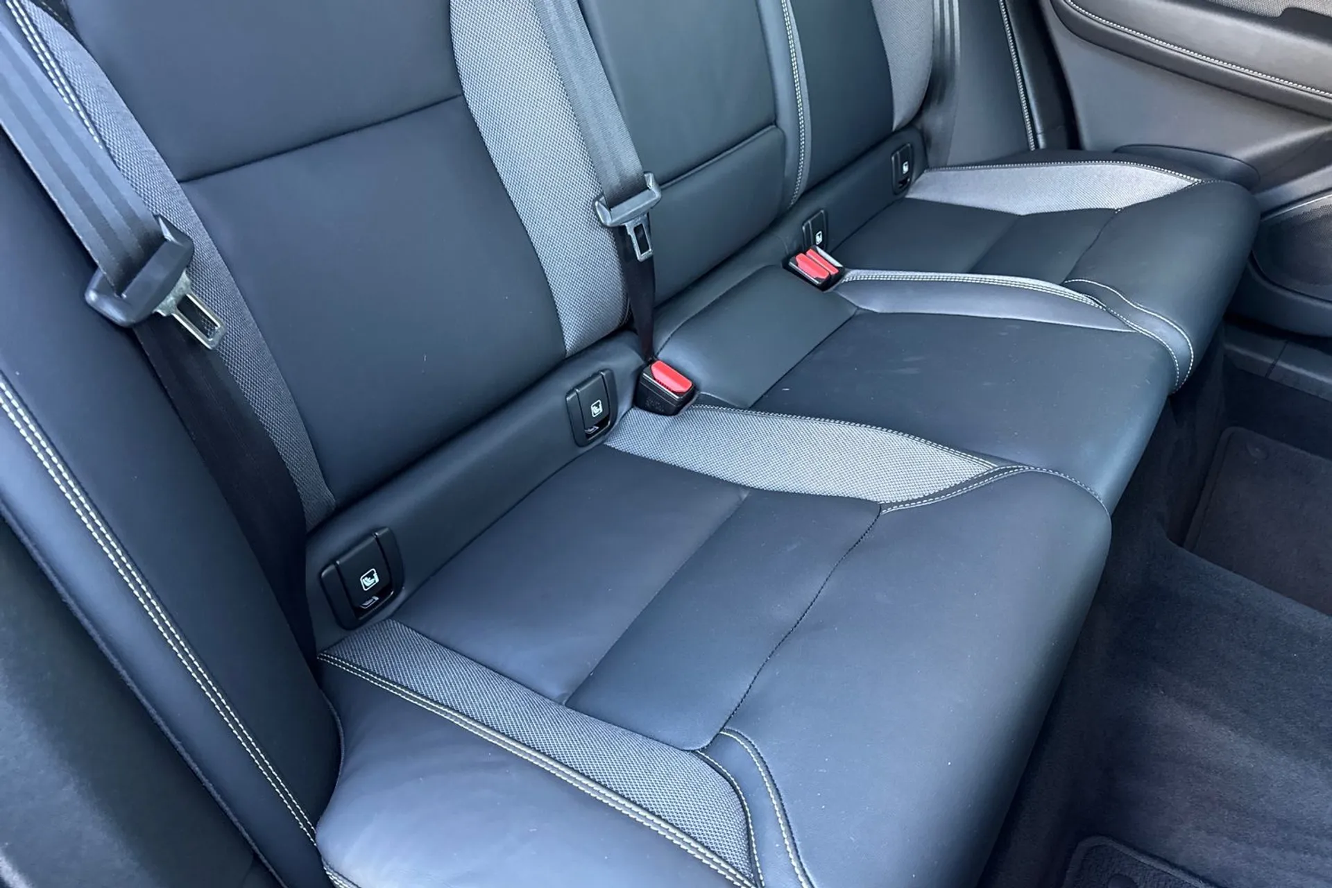 Volvo XC60 thumbnail image number 25