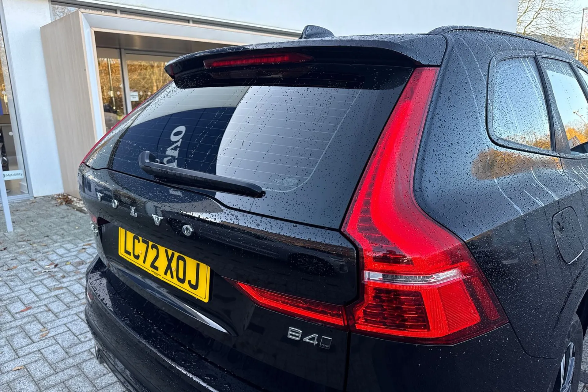 Volvo XC60 thumbnail image number 16