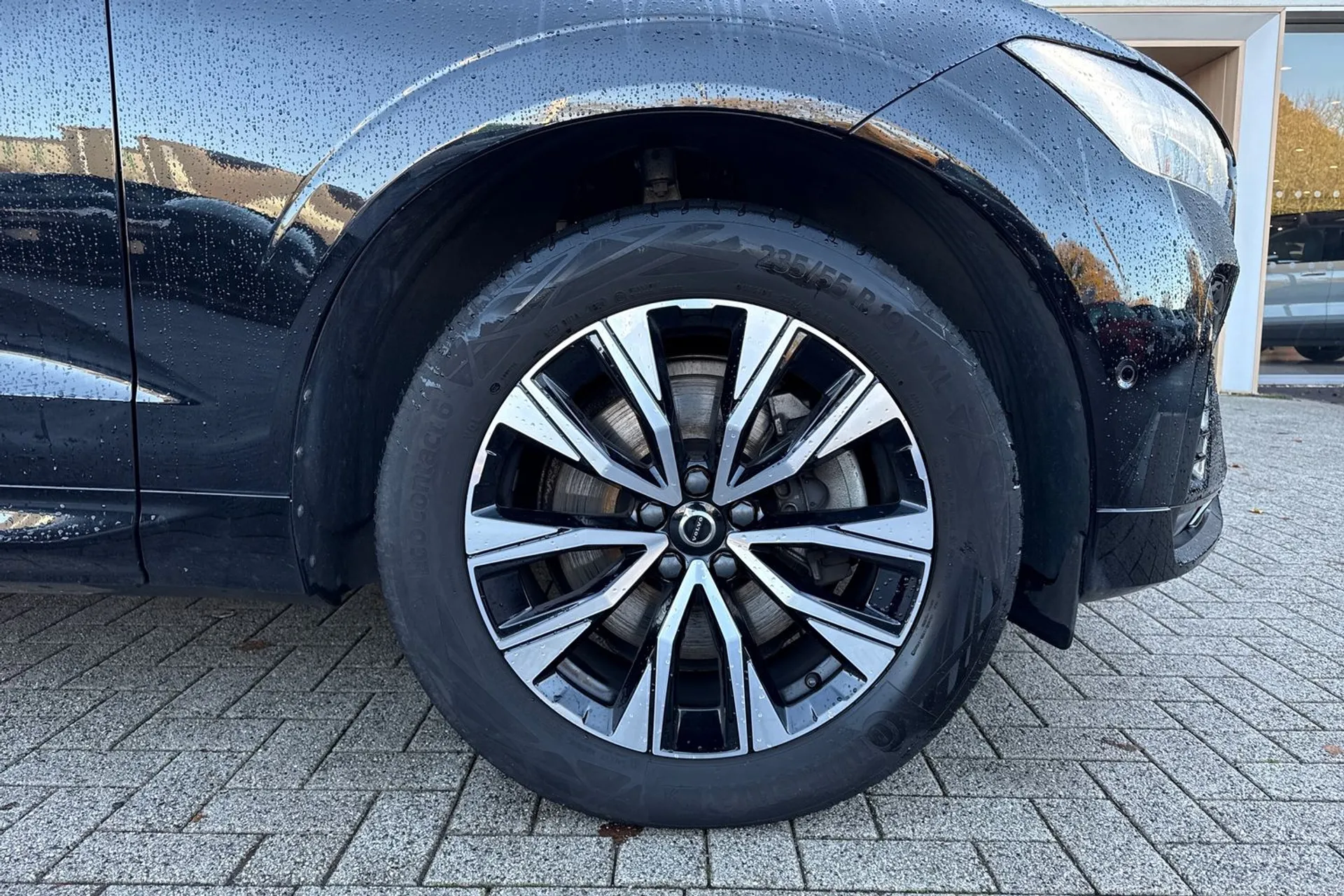 Volvo XC60 thumbnail image number 14