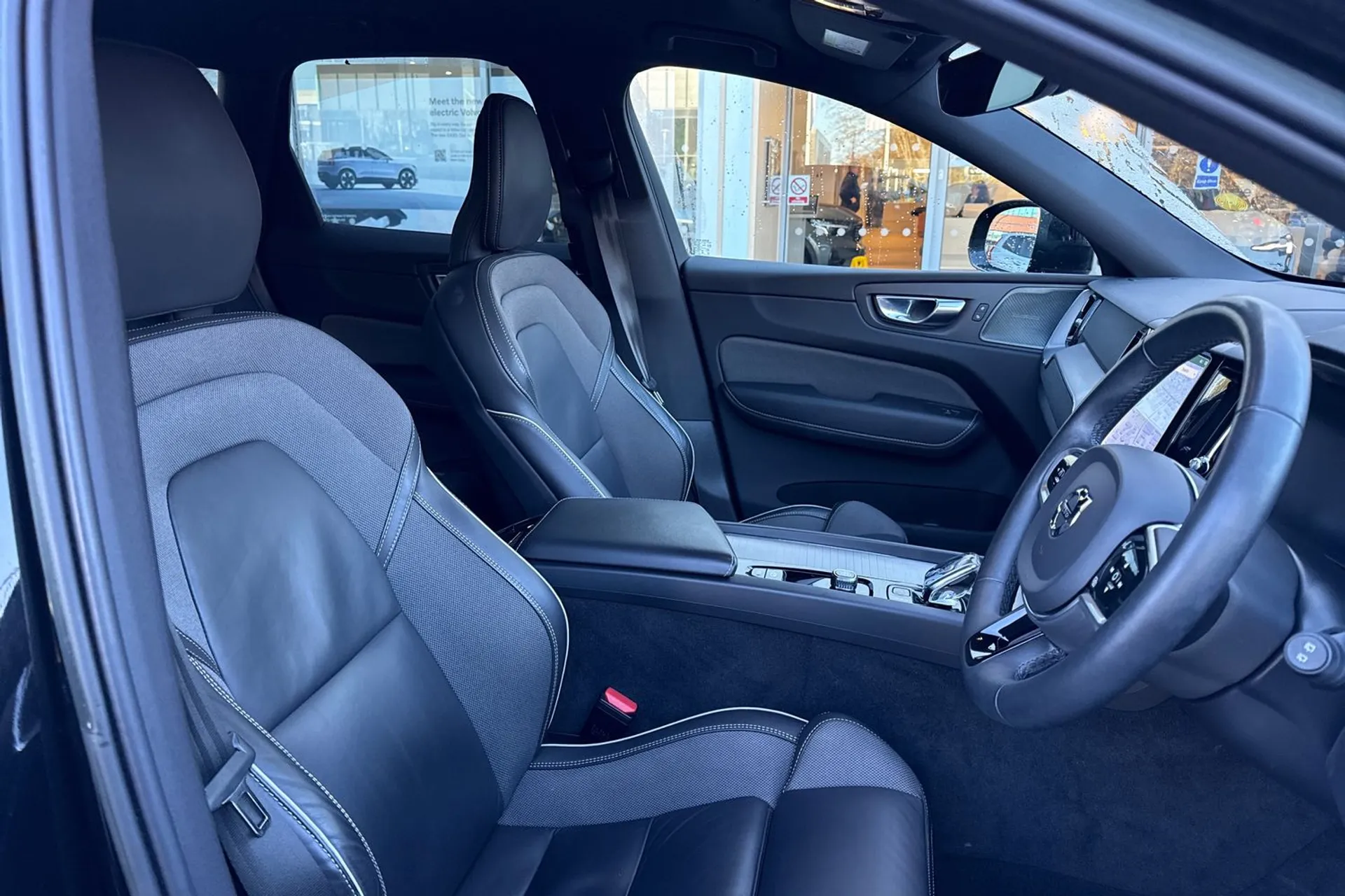 Volvo XC60 thumbnail image number 26